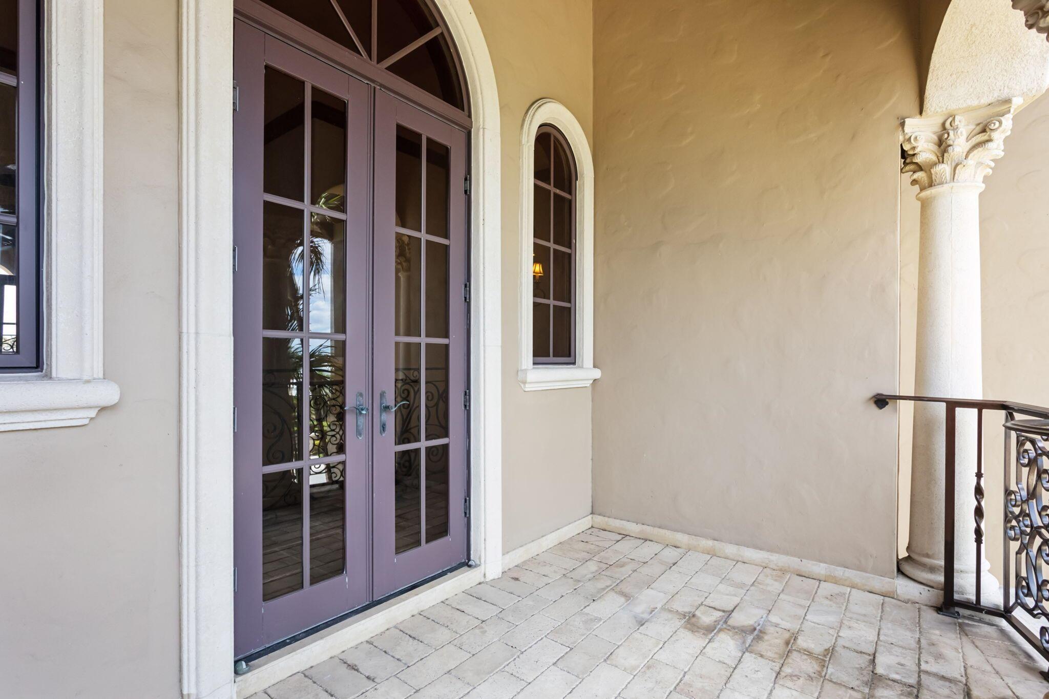 3870 NE 31st Ave Lighthouse Point, FL 33064