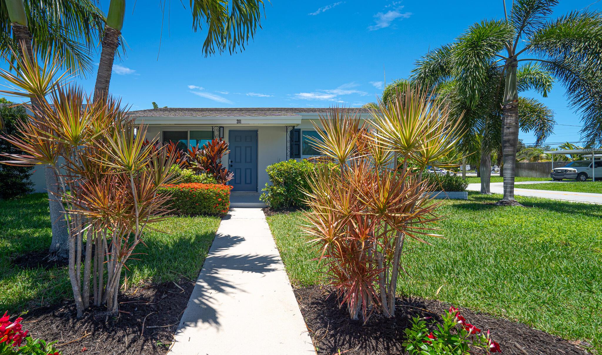 201 W Ocean Ave