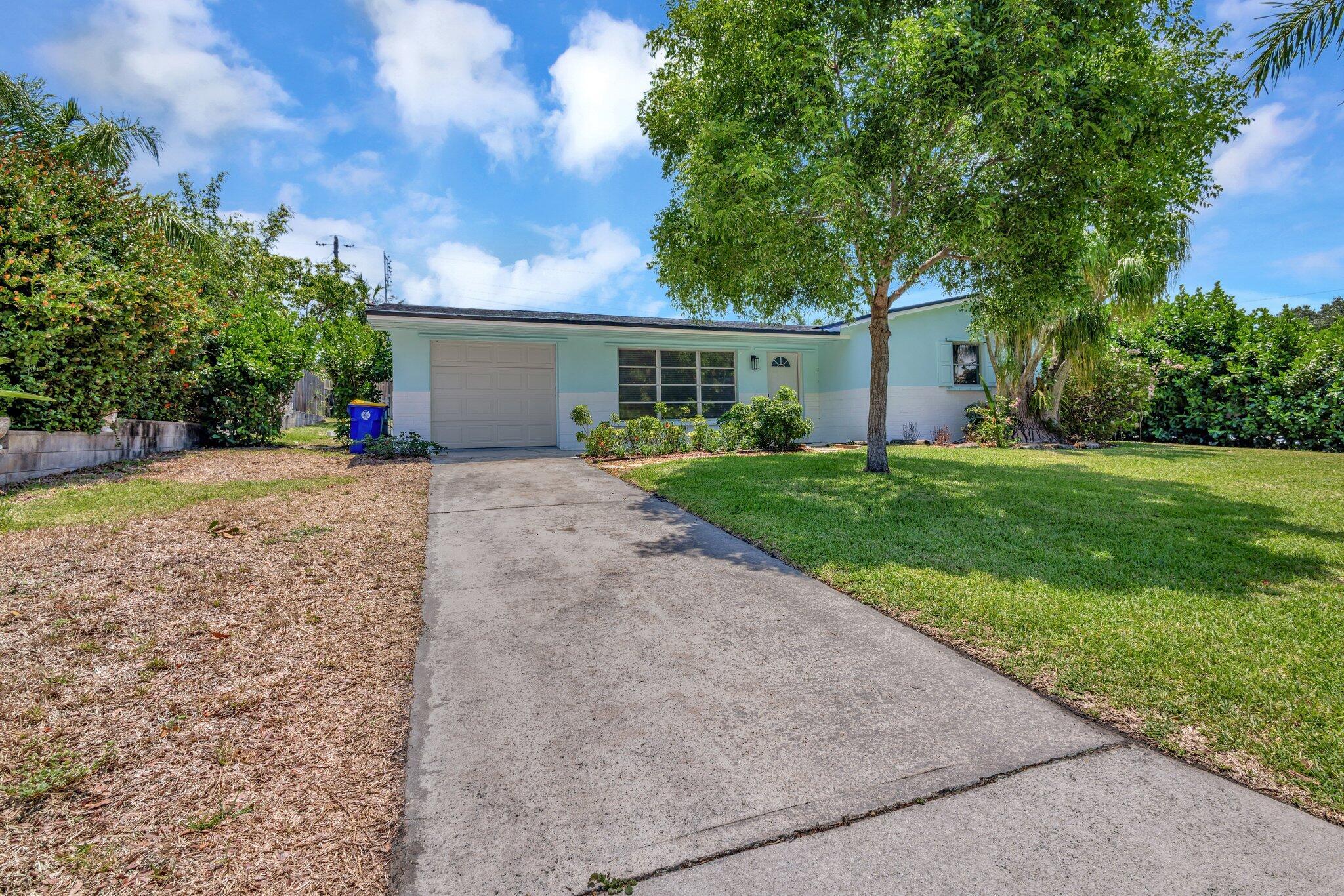 3837 NE Melba Dr