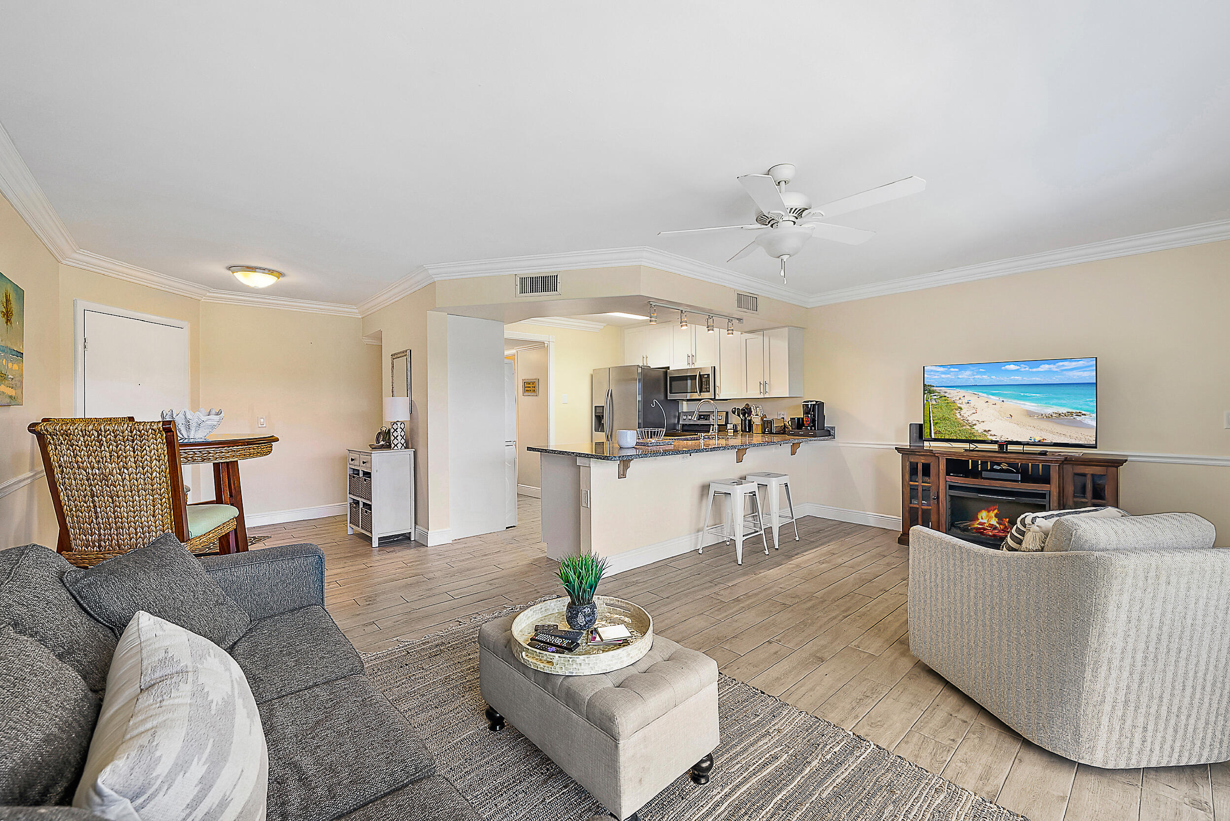 1605 S Us Hwy 1 #104v4 Jupiter, FL 33477