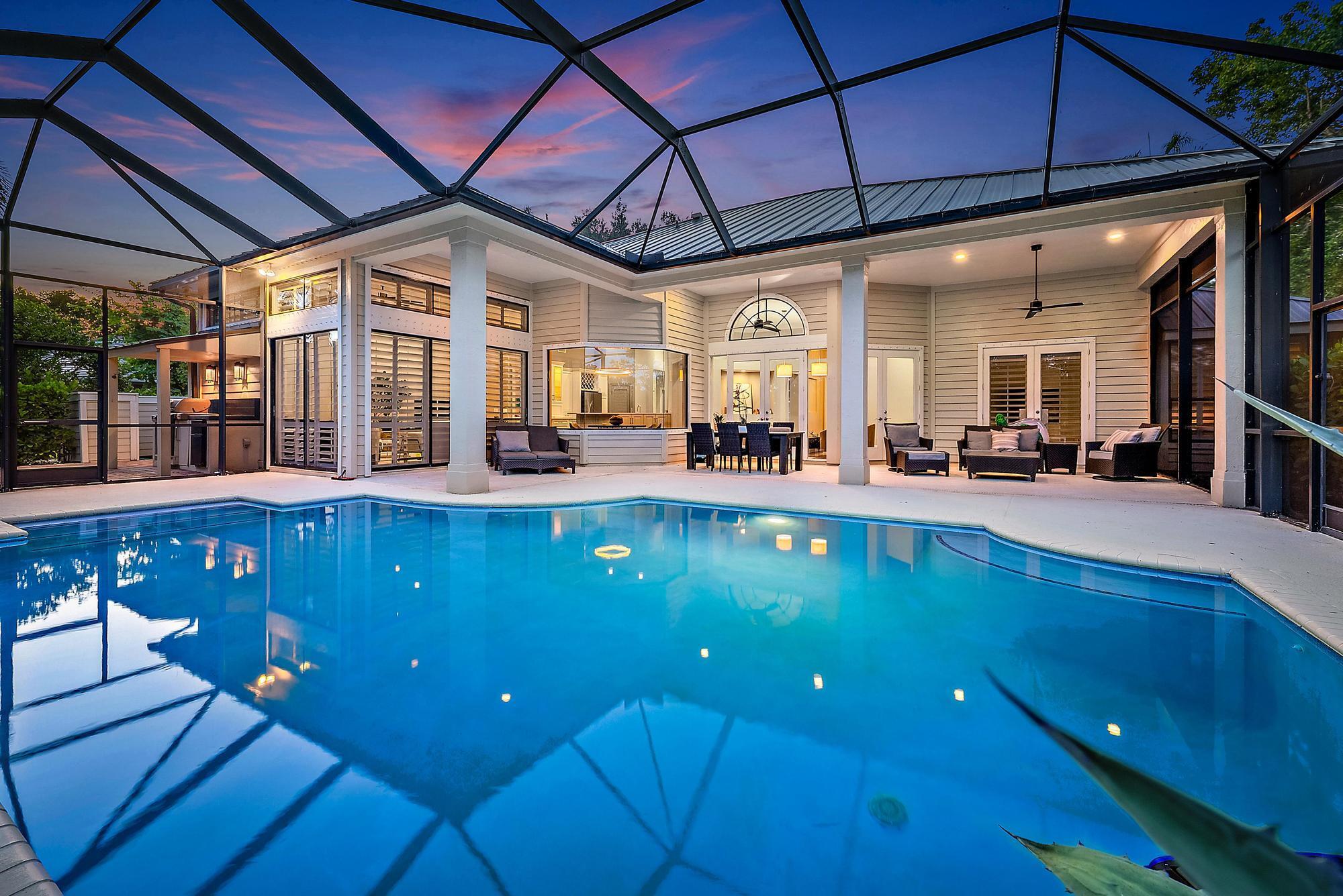 1550 SW Saint Andrews Dr