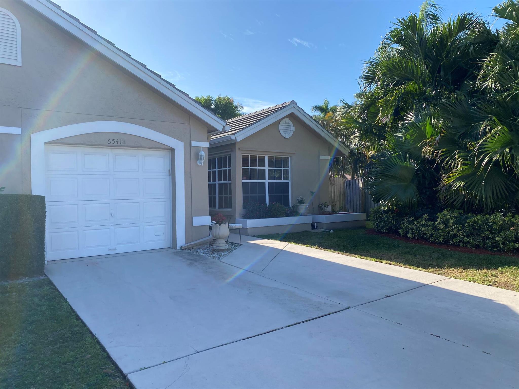 6541 Marissa Cir