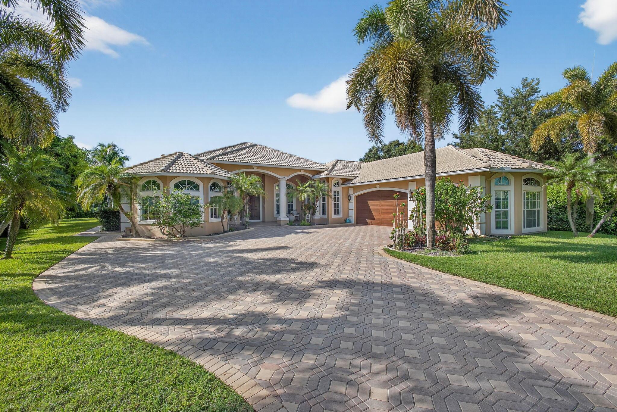 15550 Rolling Meadows Cir
