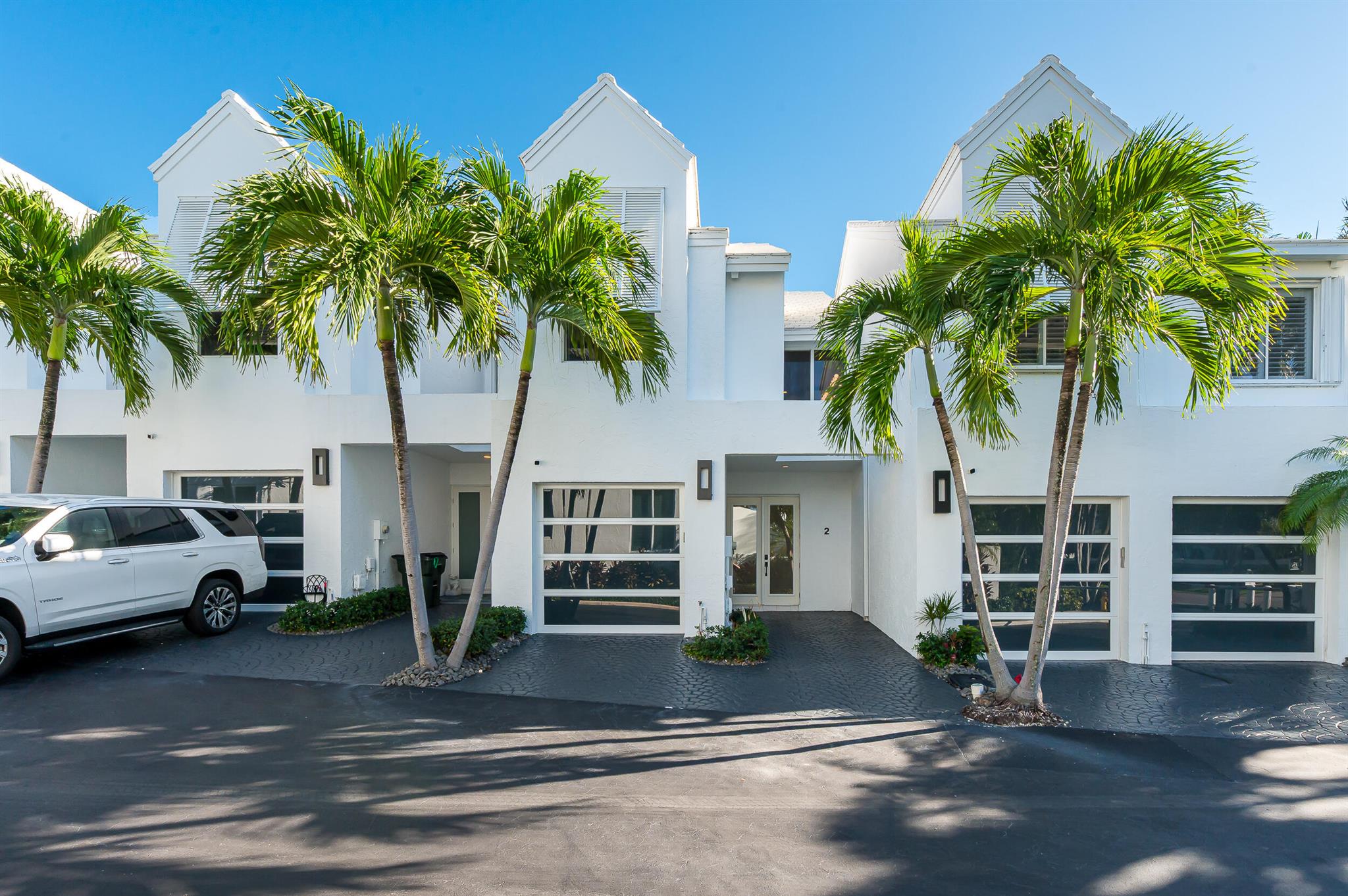 2115 S Ocean Blvd #2
