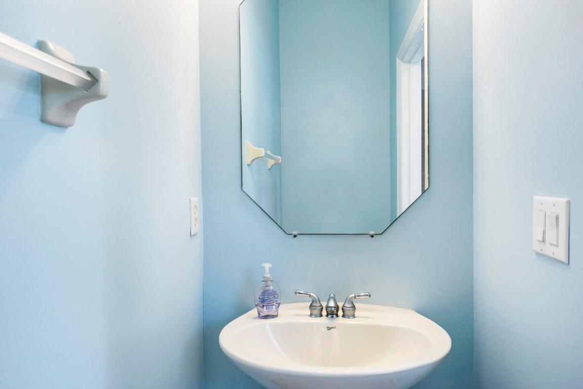 114 Locustberry #101 Jupiter, FL 33458