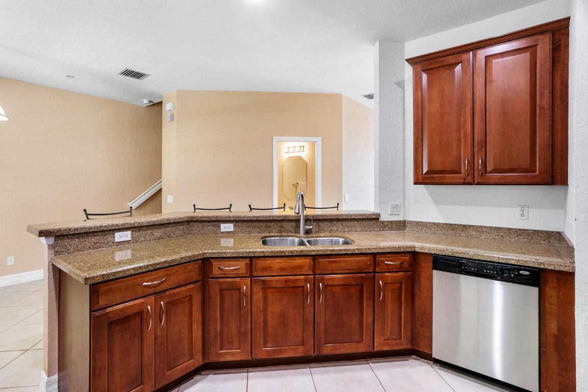 114 Locustberry #101 Jupiter, FL 33458