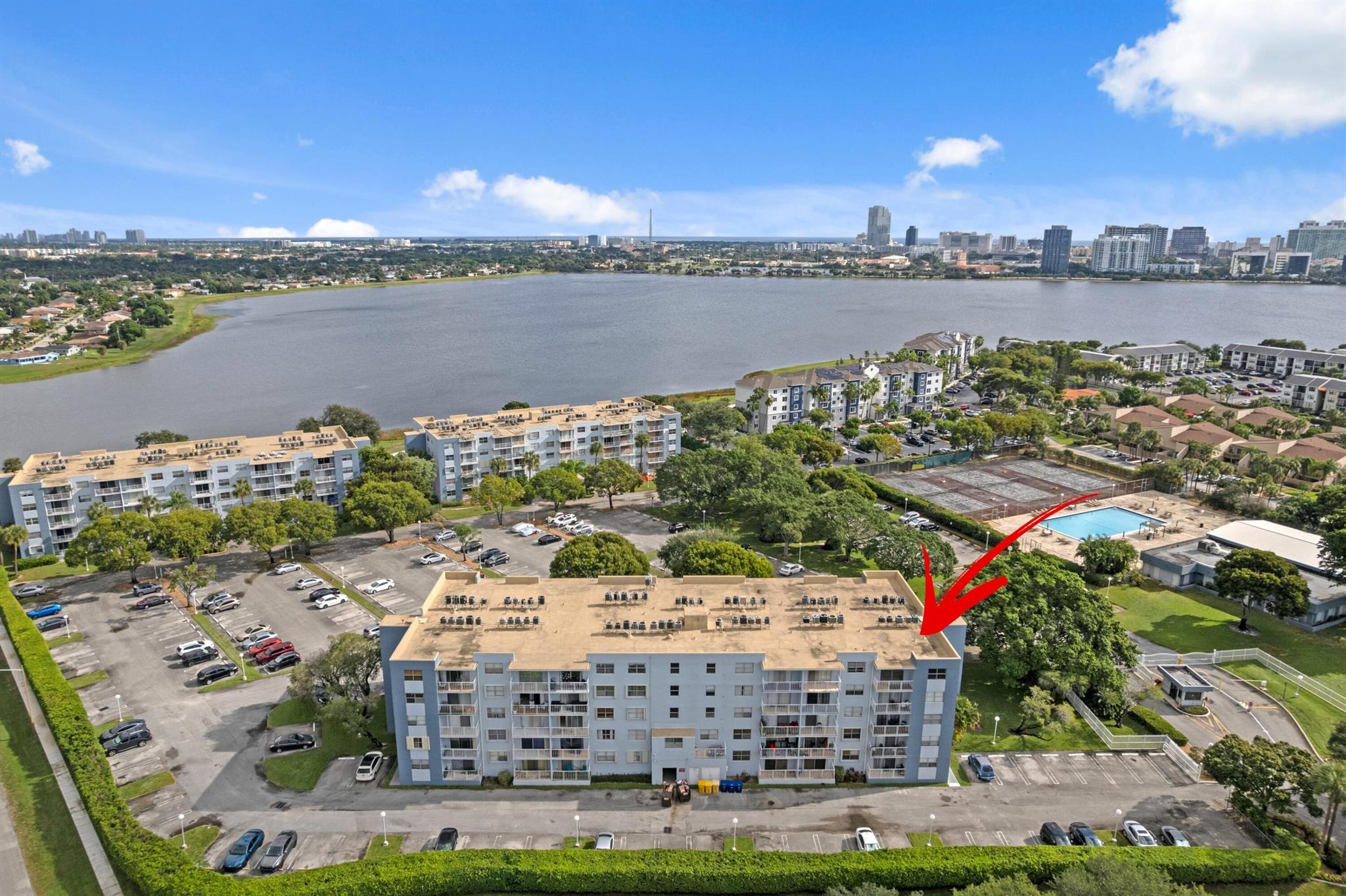 500 Executive Ctr Dr #3e