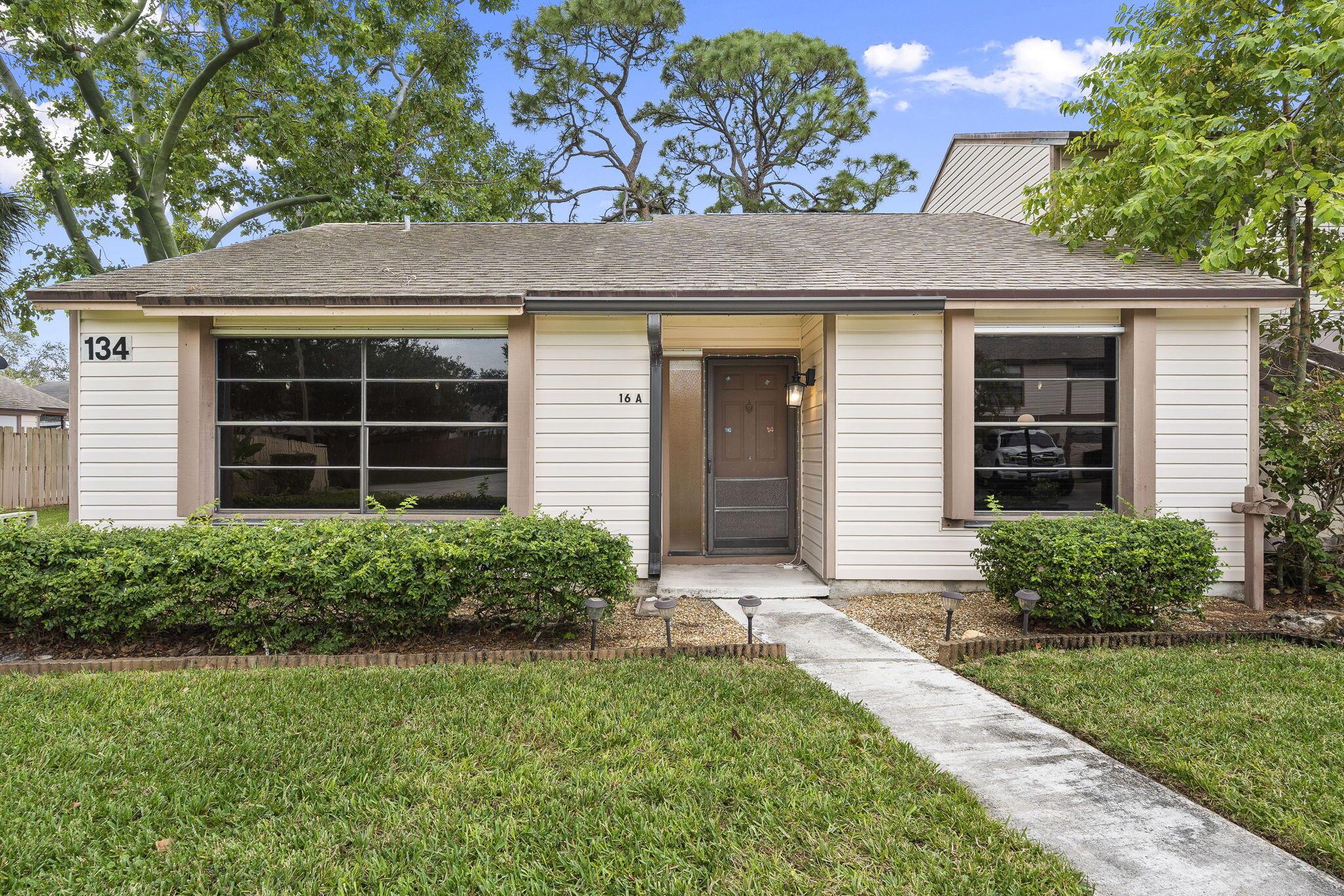 134 Sherwood Cir #16a