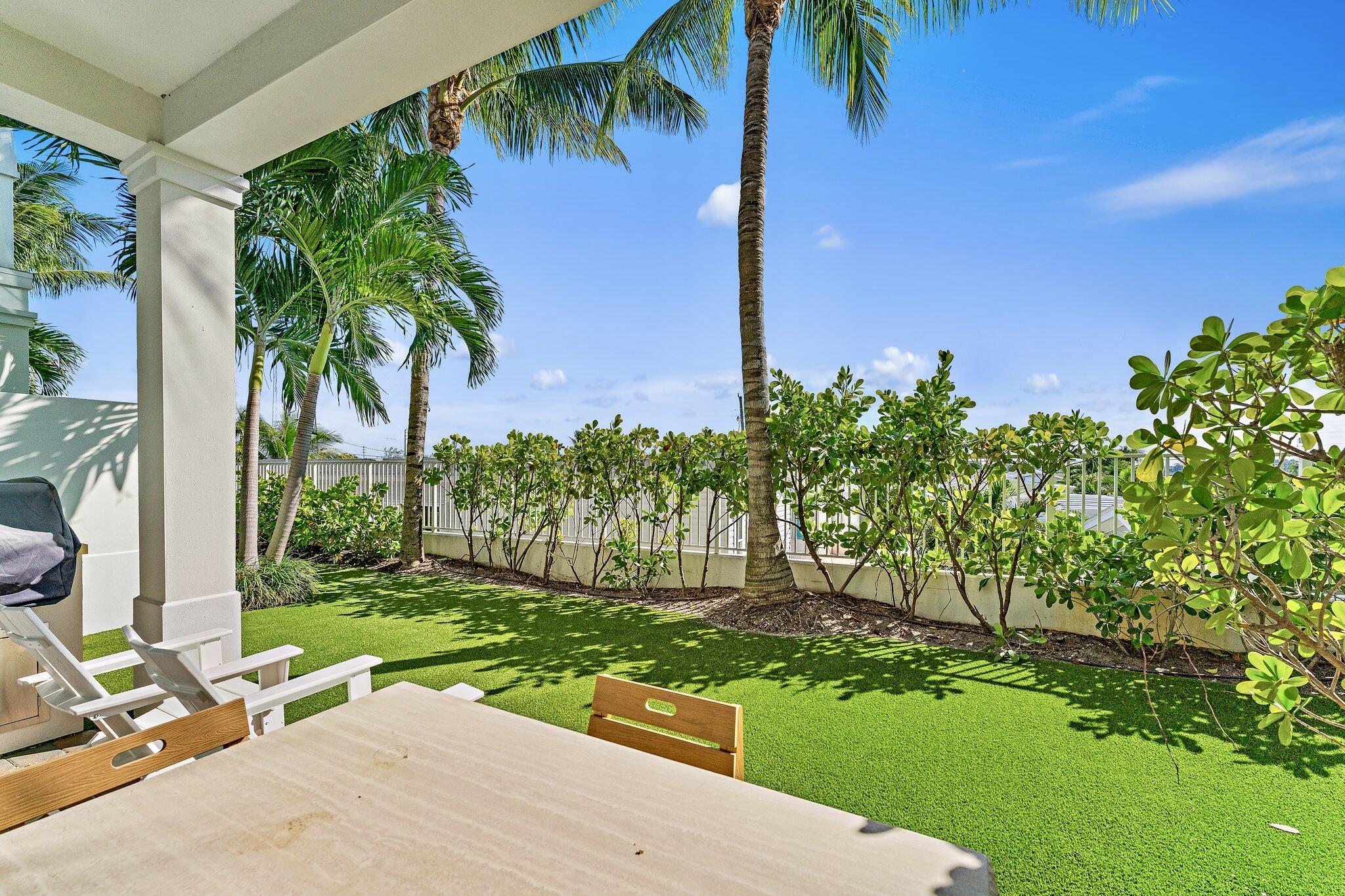 138 Ocean Breeze Juno Beach, FL 33408