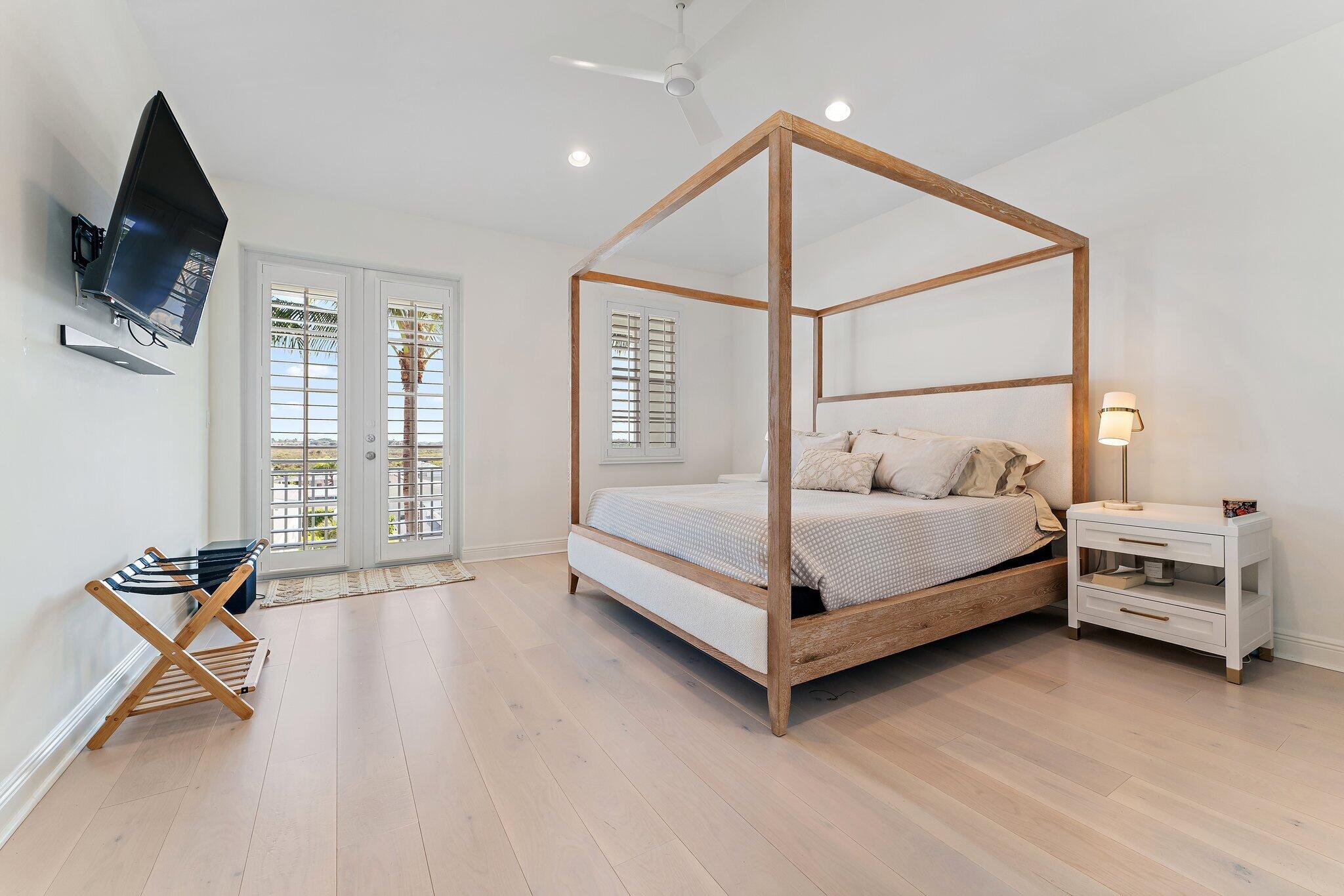 138 Ocean Breeze Juno Beach, FL 33408