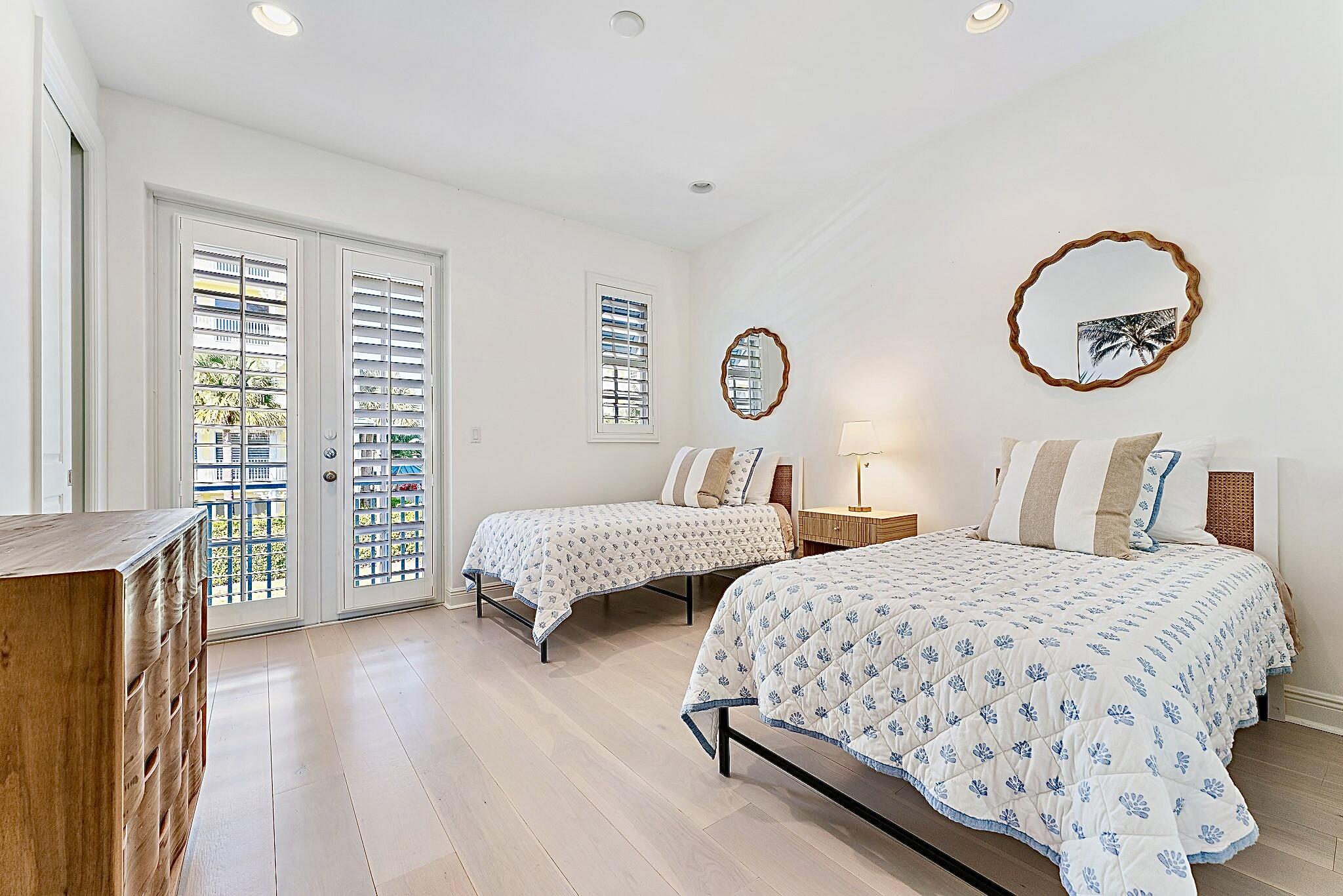 138 Ocean Breeze Juno Beach, FL 33408