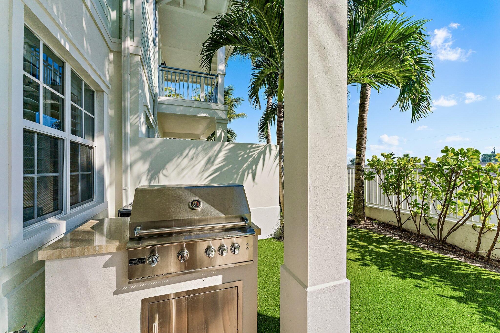 138 Ocean Breeze Juno Beach, FL 33408