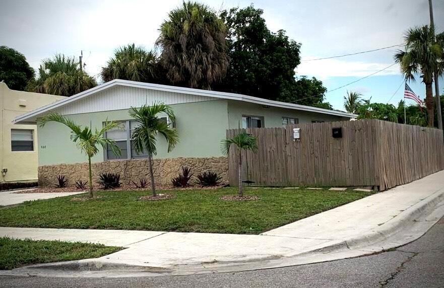 528-530 Mayflower Rd #528-530