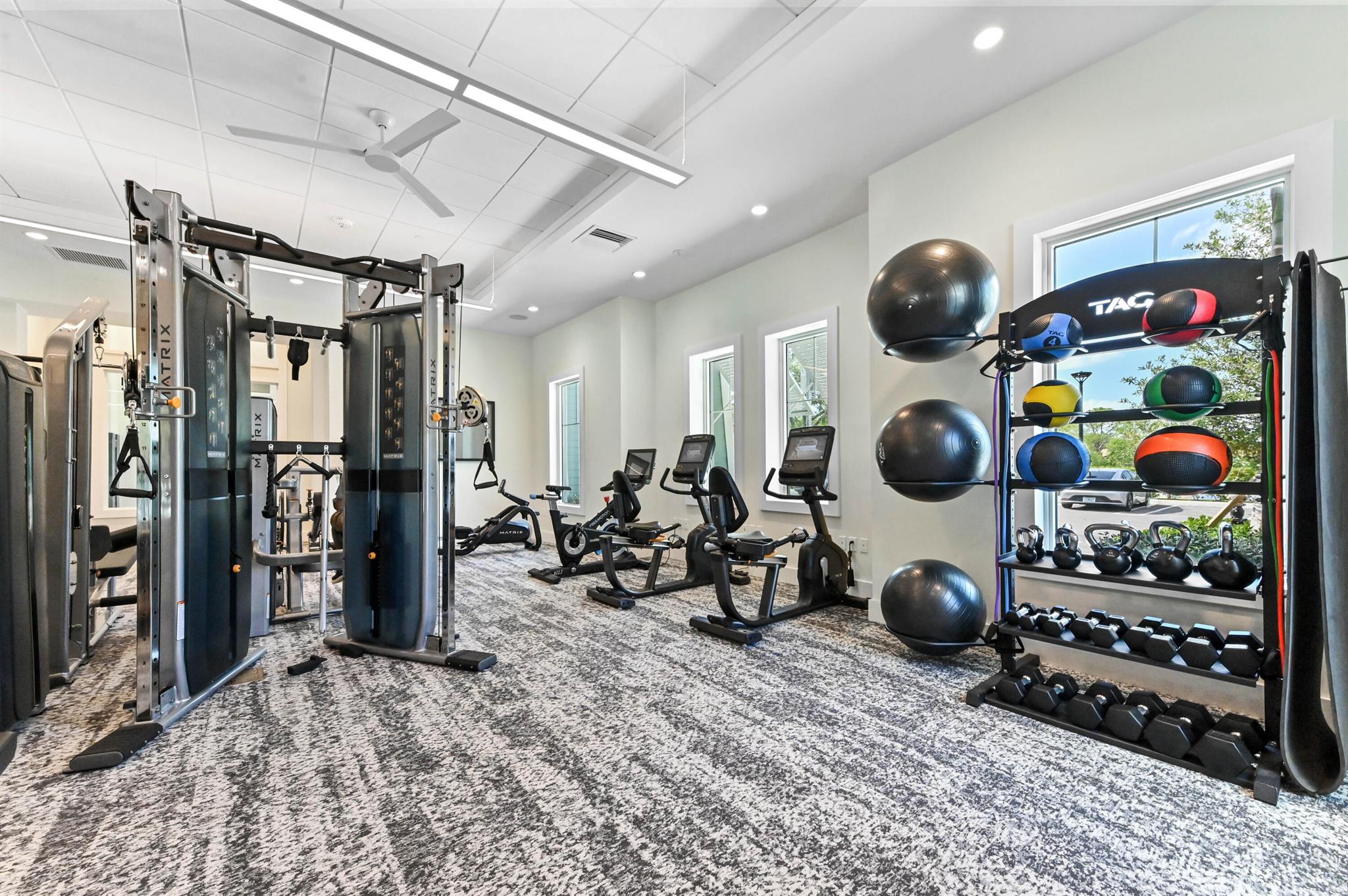 275 Sherwood Frst Dr Delray Beach, FL 33445