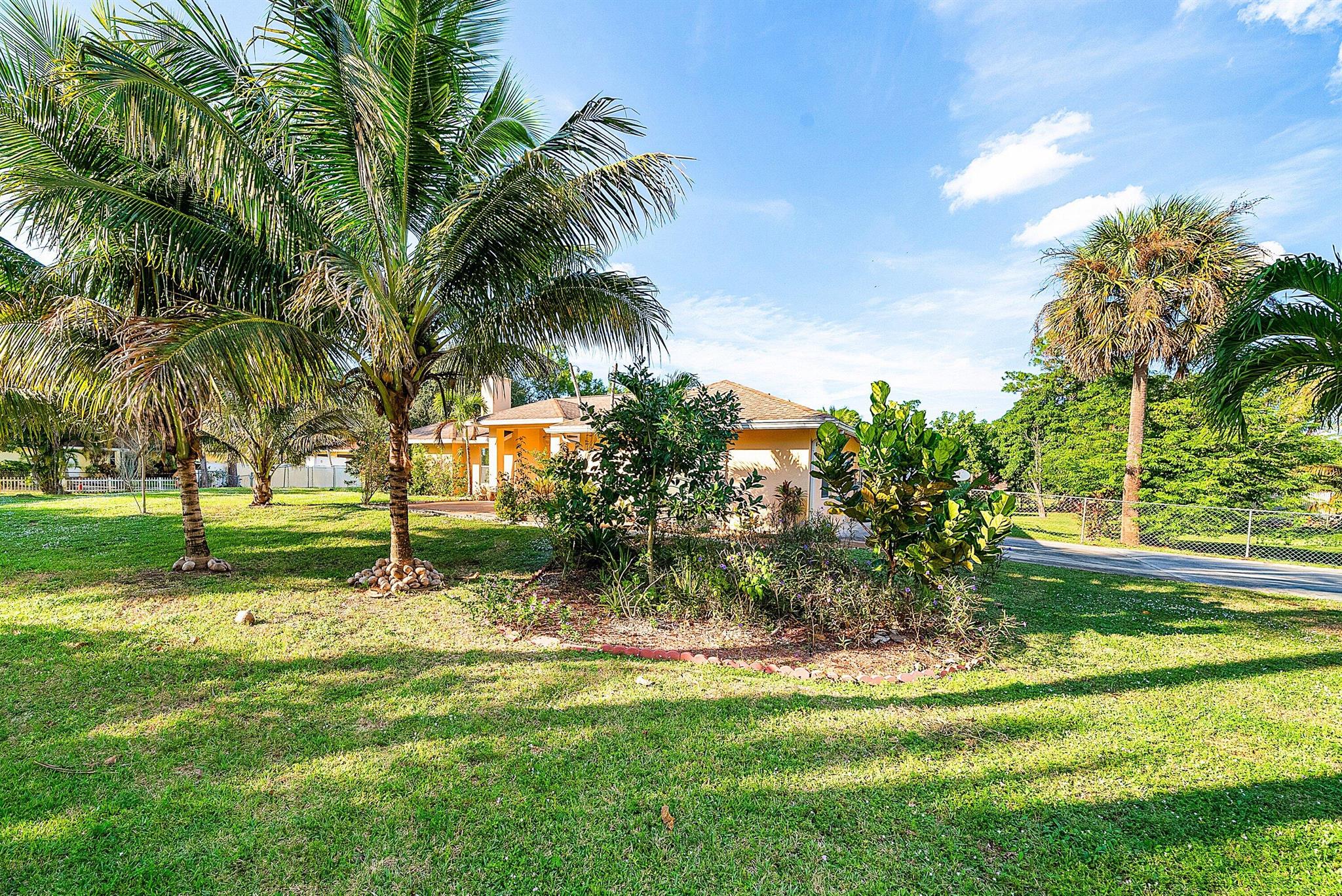 18801 Hamlin Blvd The Acreage, FL 33470
