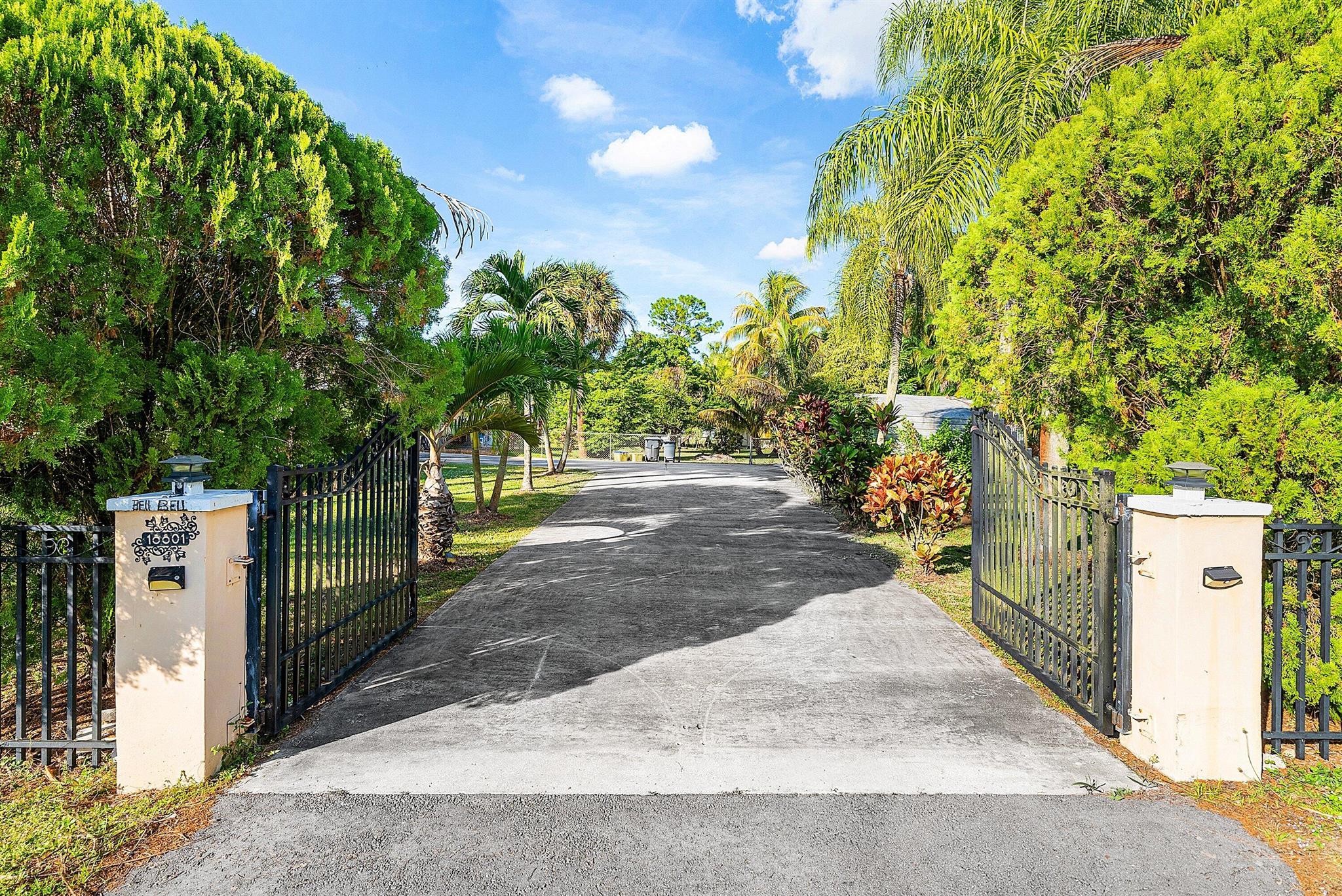 18801 Hamlin Blvd The Acreage, FL 33470