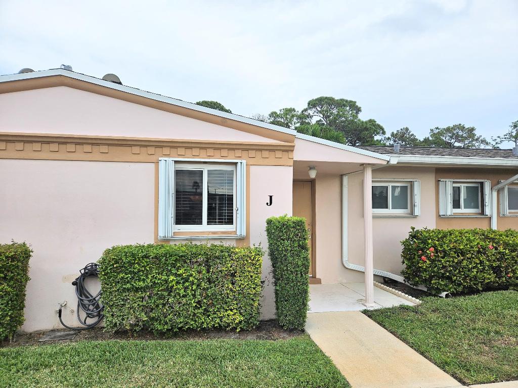 2520 Dudley Dr #J West Palm Beach, FL 33415