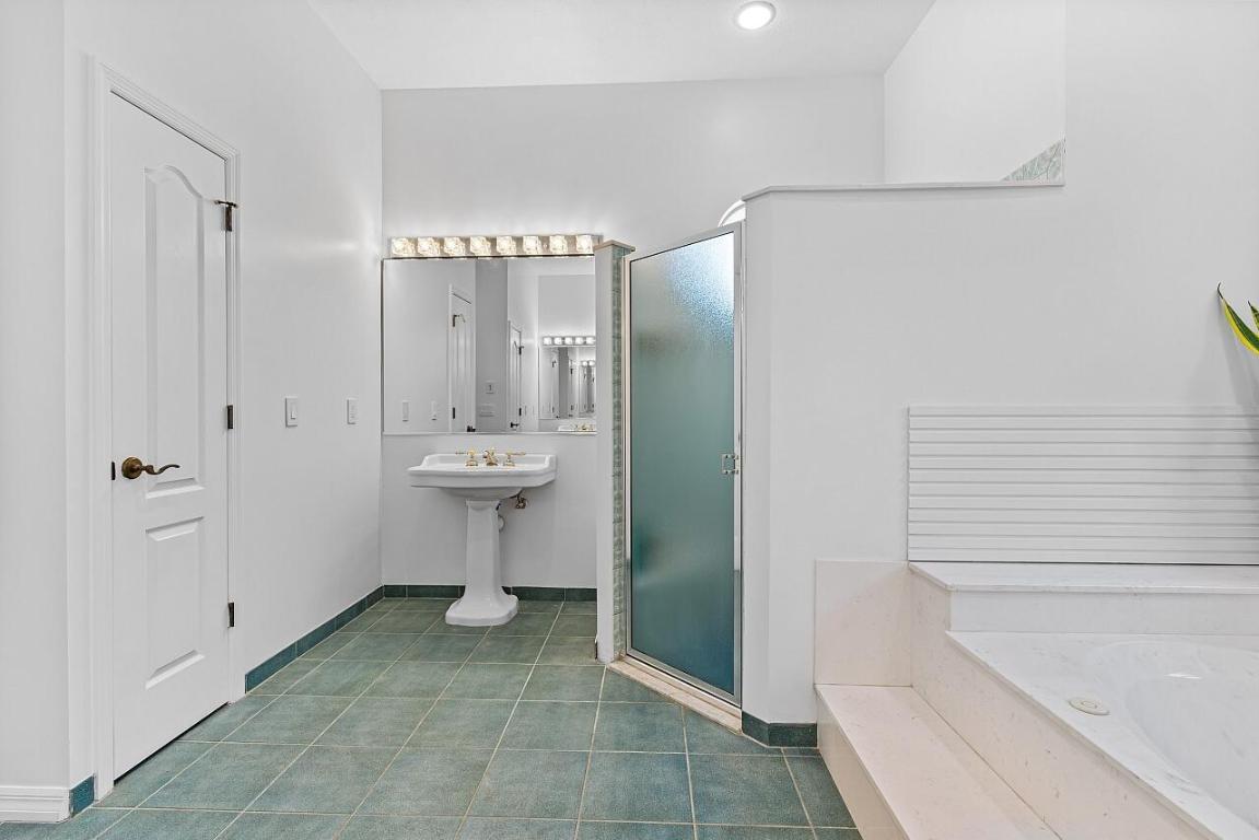 8601 S Ocean Jensen Beach, FL 34957