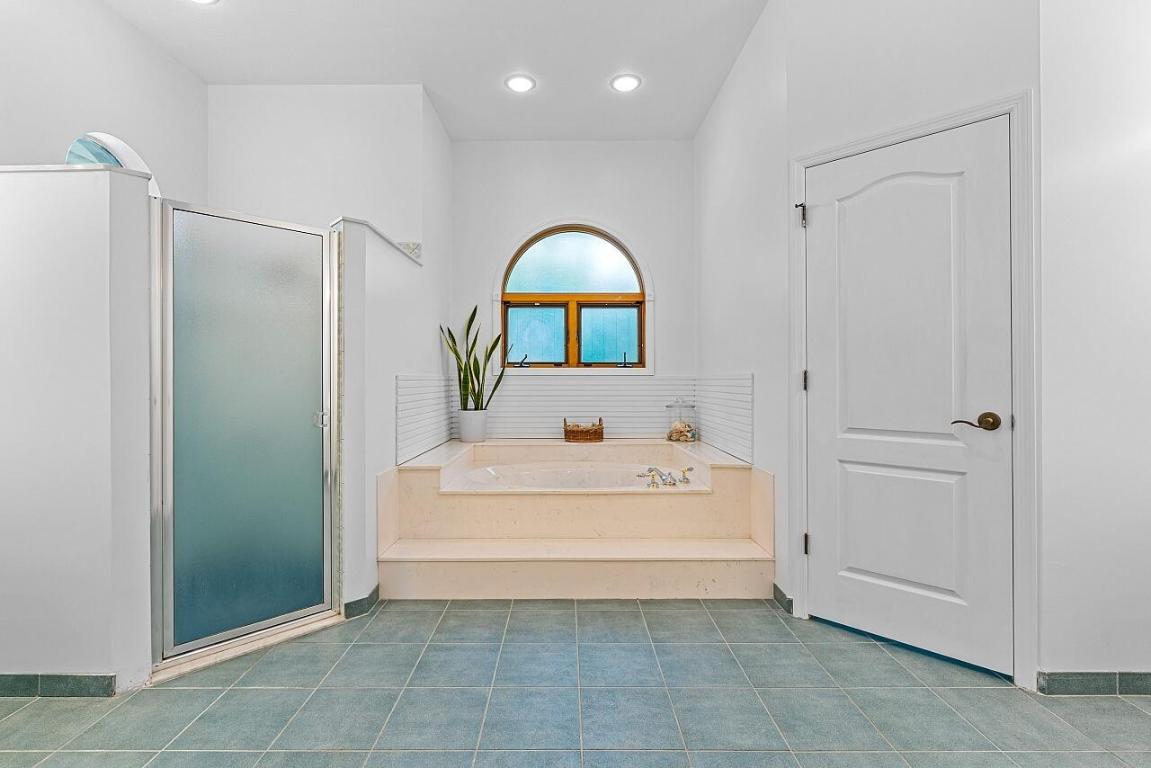 8601 S Ocean Jensen Beach, FL 34957