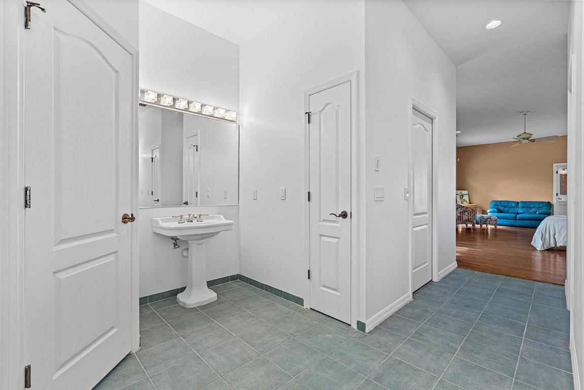 8601 S Ocean Jensen Beach, FL 34957