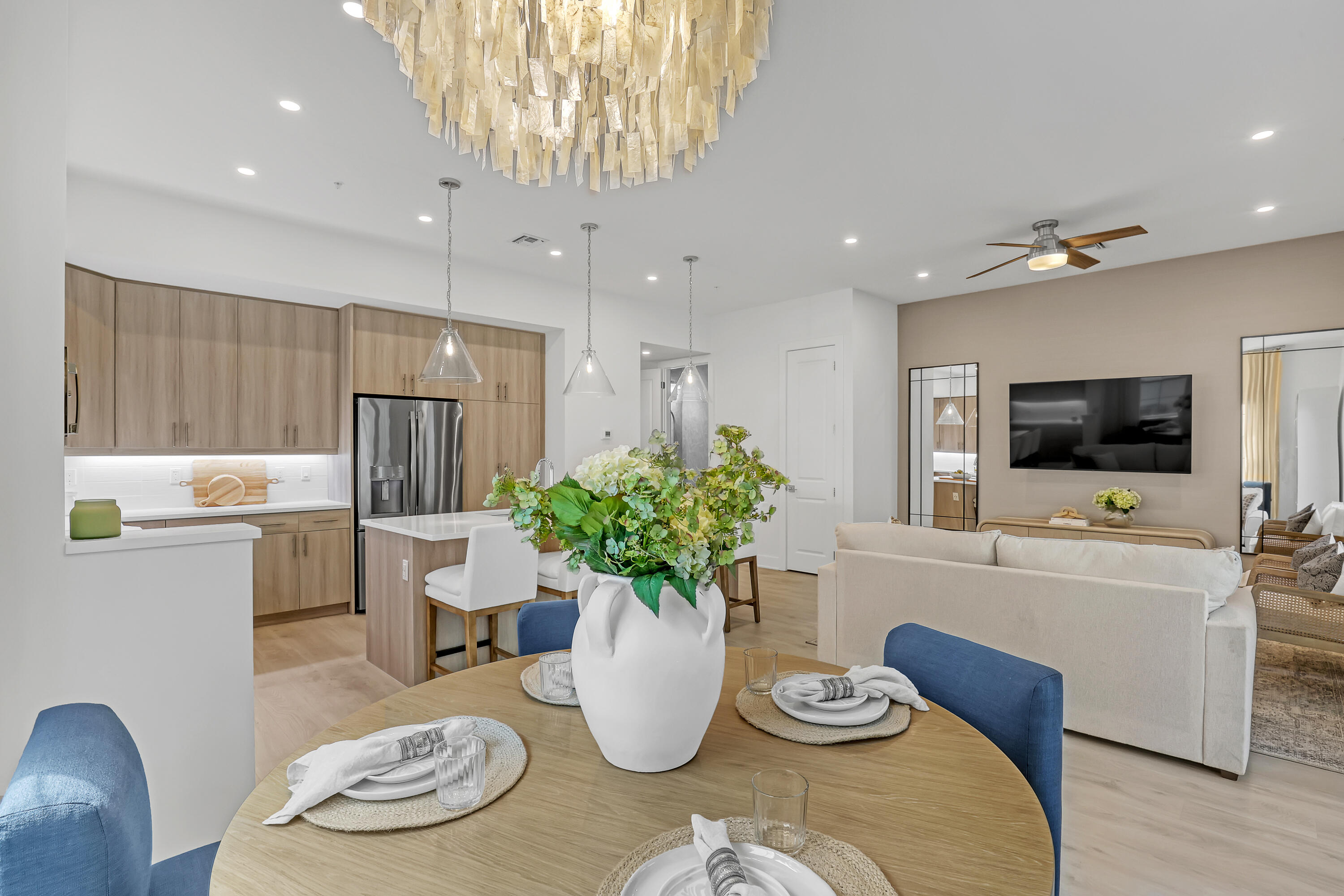 113 Royal Palm Tequesta, FL 33469