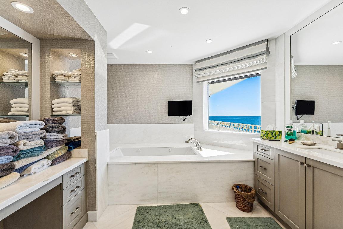 19950 Beach #7s Jupiter, FL 33469