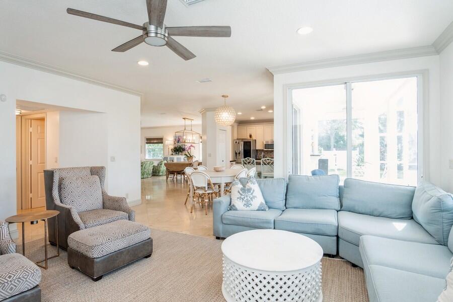 6031 Robinson Jupiter, FL 33458