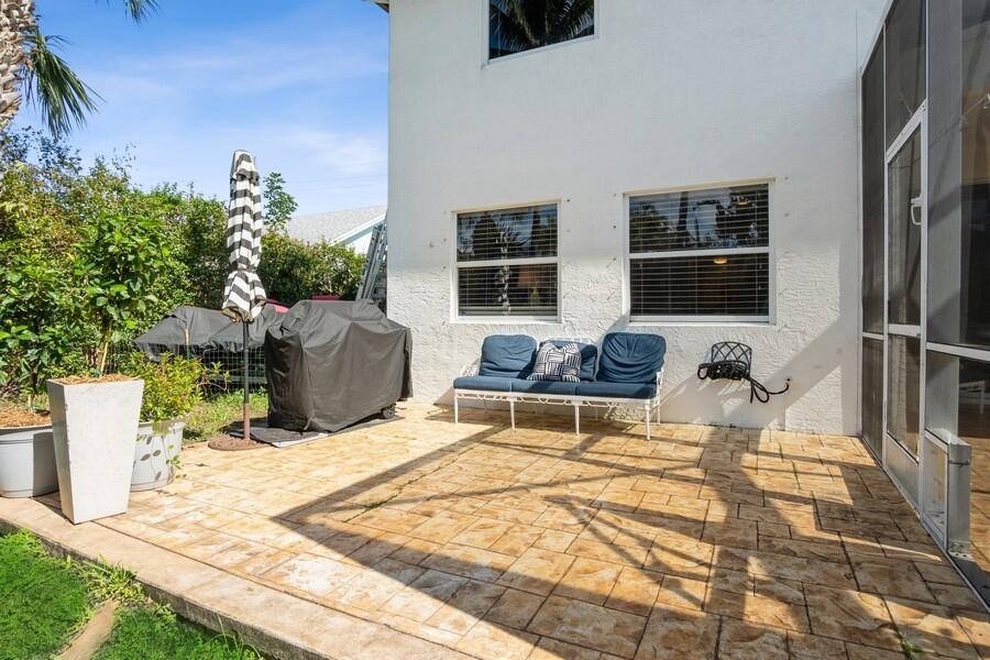 6031 Robinson Jupiter, FL 33458