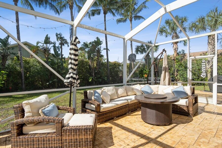 6031 Robinson Jupiter, FL 33458