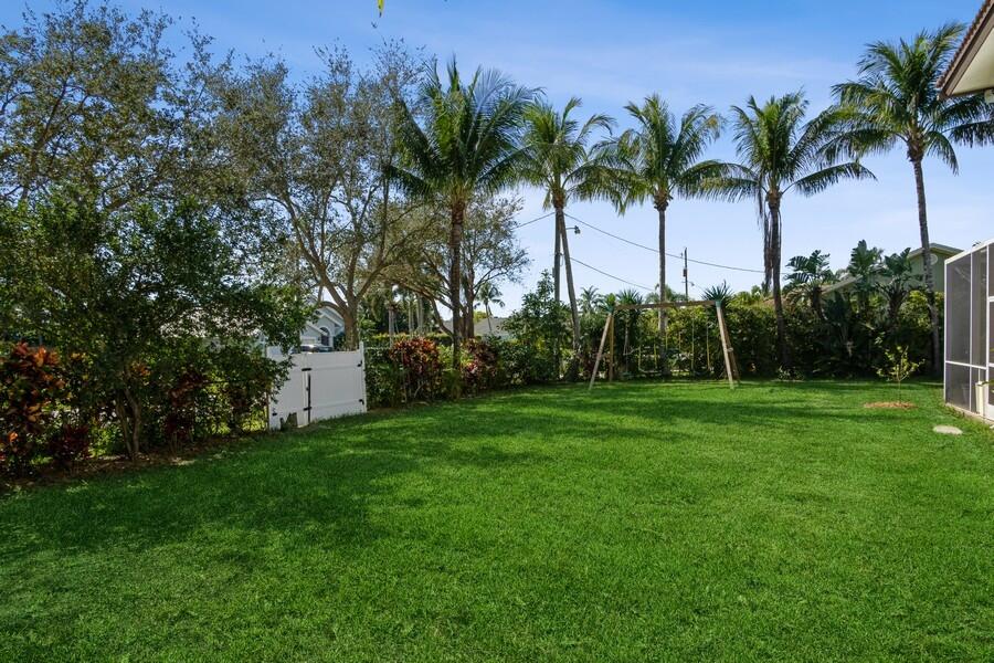 6031 Robinson Jupiter, FL 33458