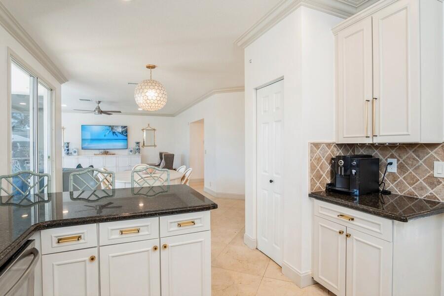 6031 Robinson Jupiter, FL 33458