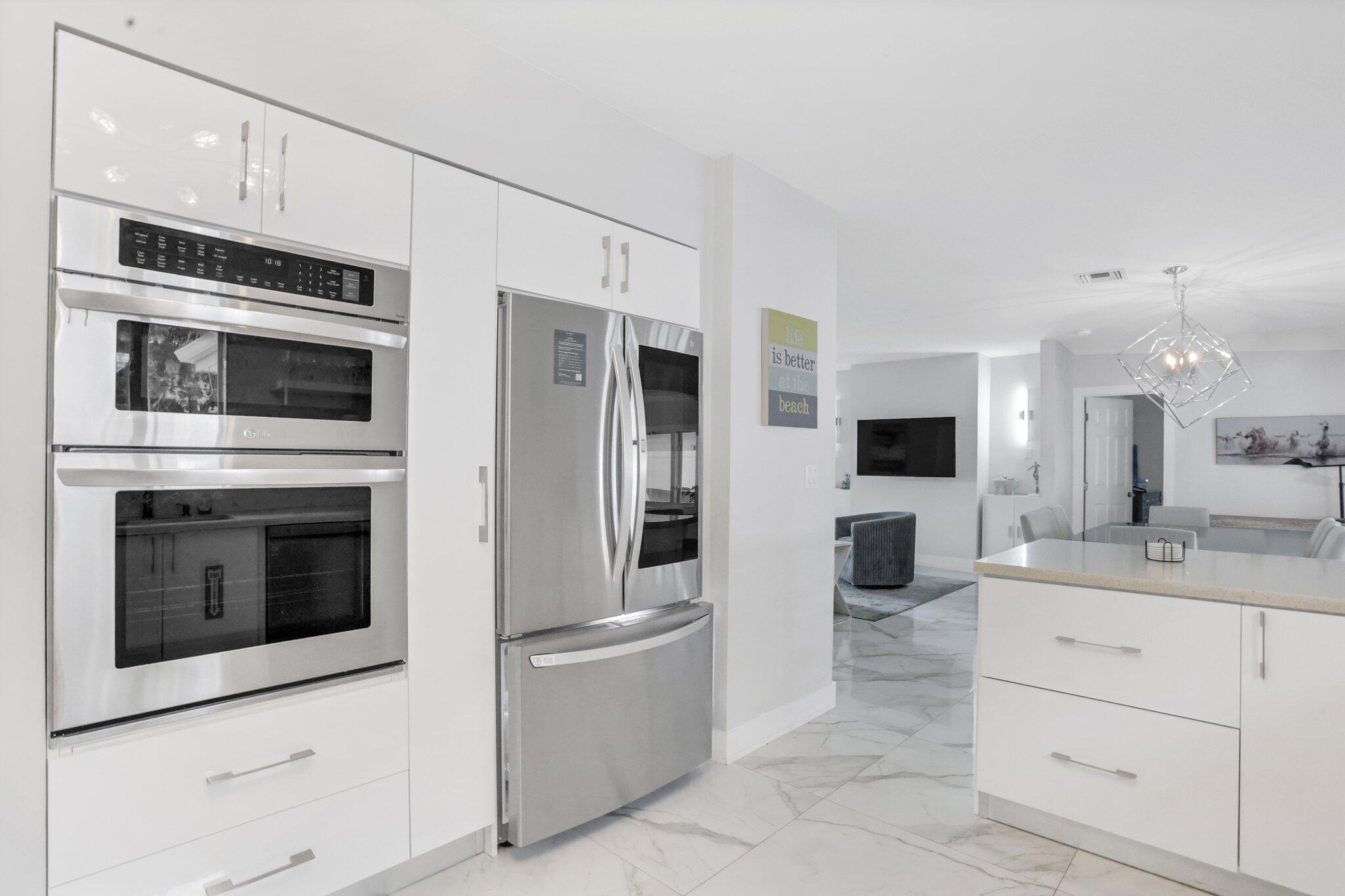 3025 Center Fort Lauderdale, FL 33308