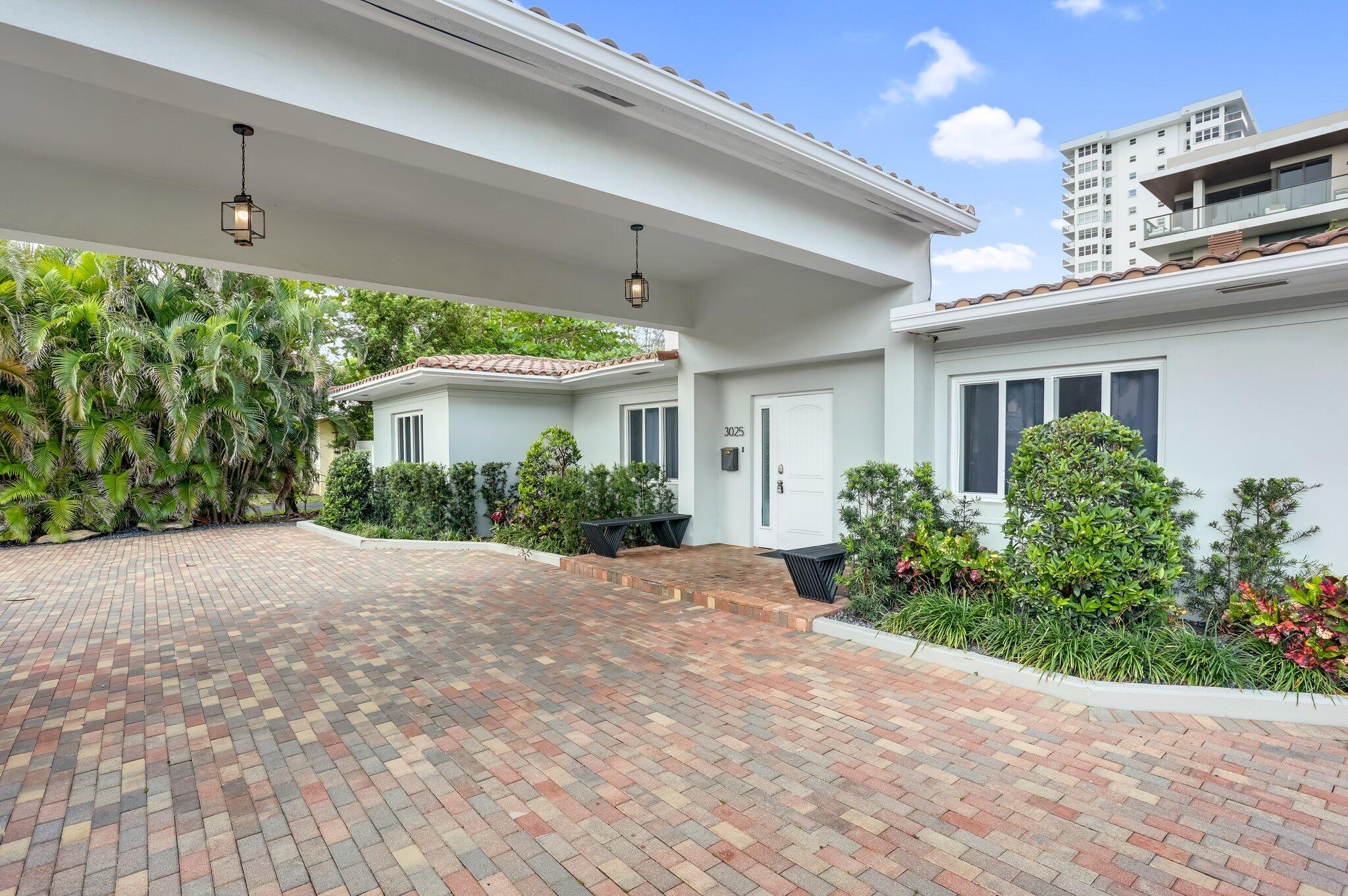 3025 Center Fort Lauderdale, FL 33308