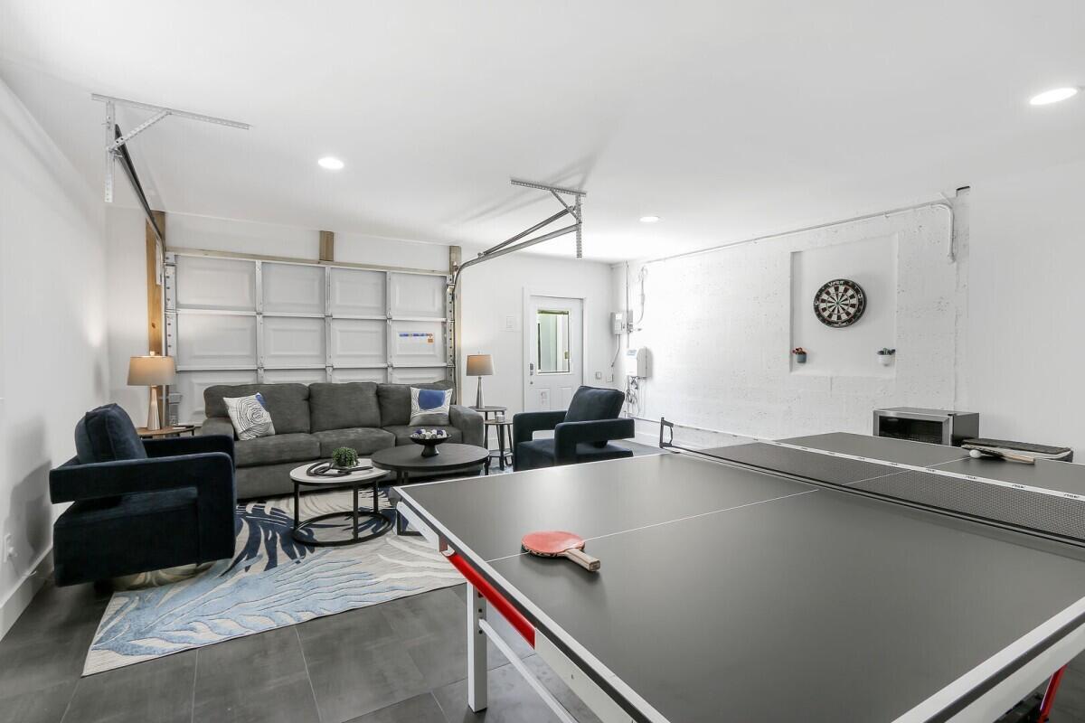 3025 Center Fort Lauderdale, FL 33308