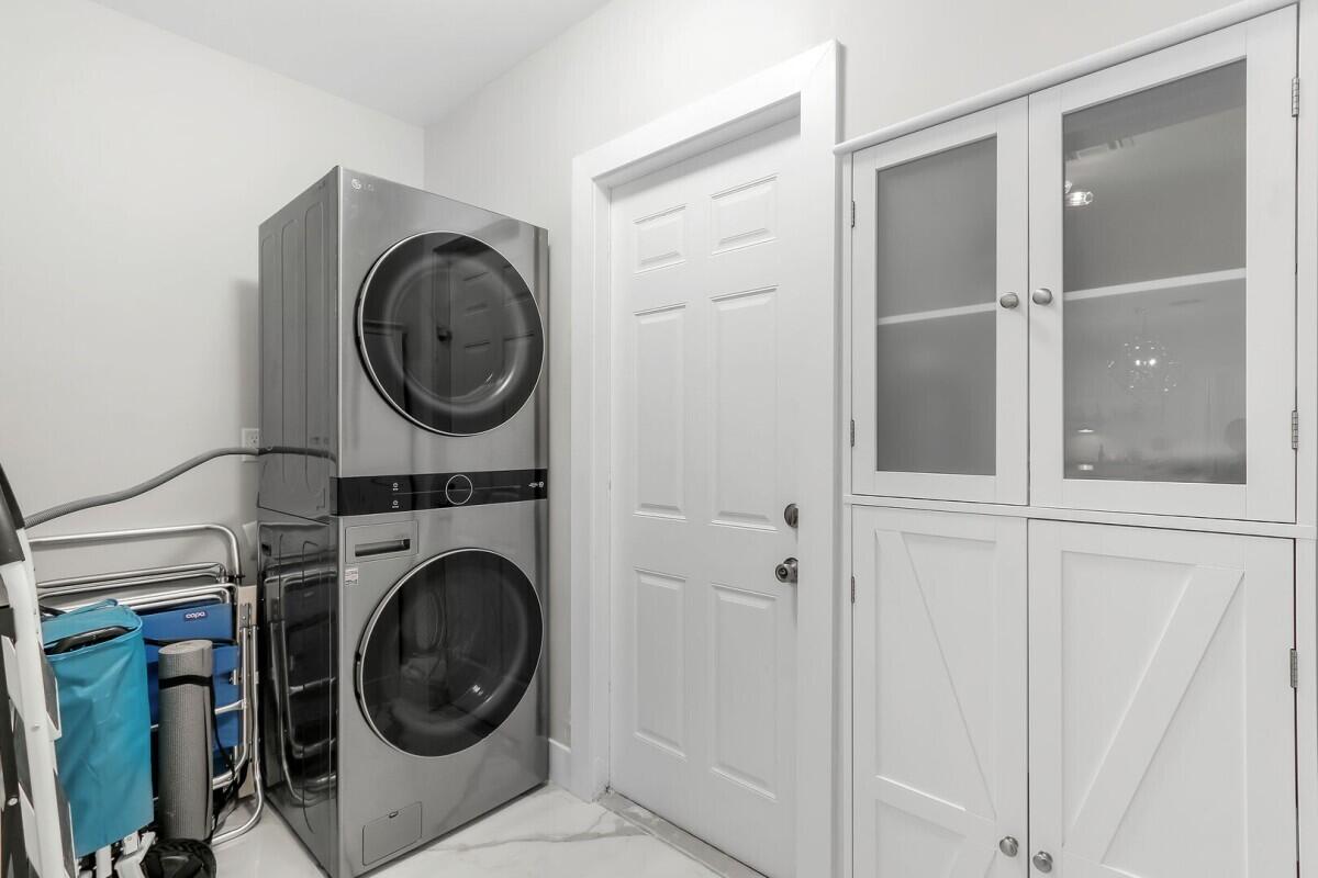 3025 Center Fort Lauderdale, FL 33308