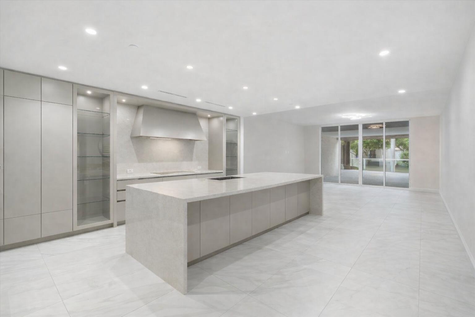 200 SE Mizner #810 Boca Raton, FL 33432