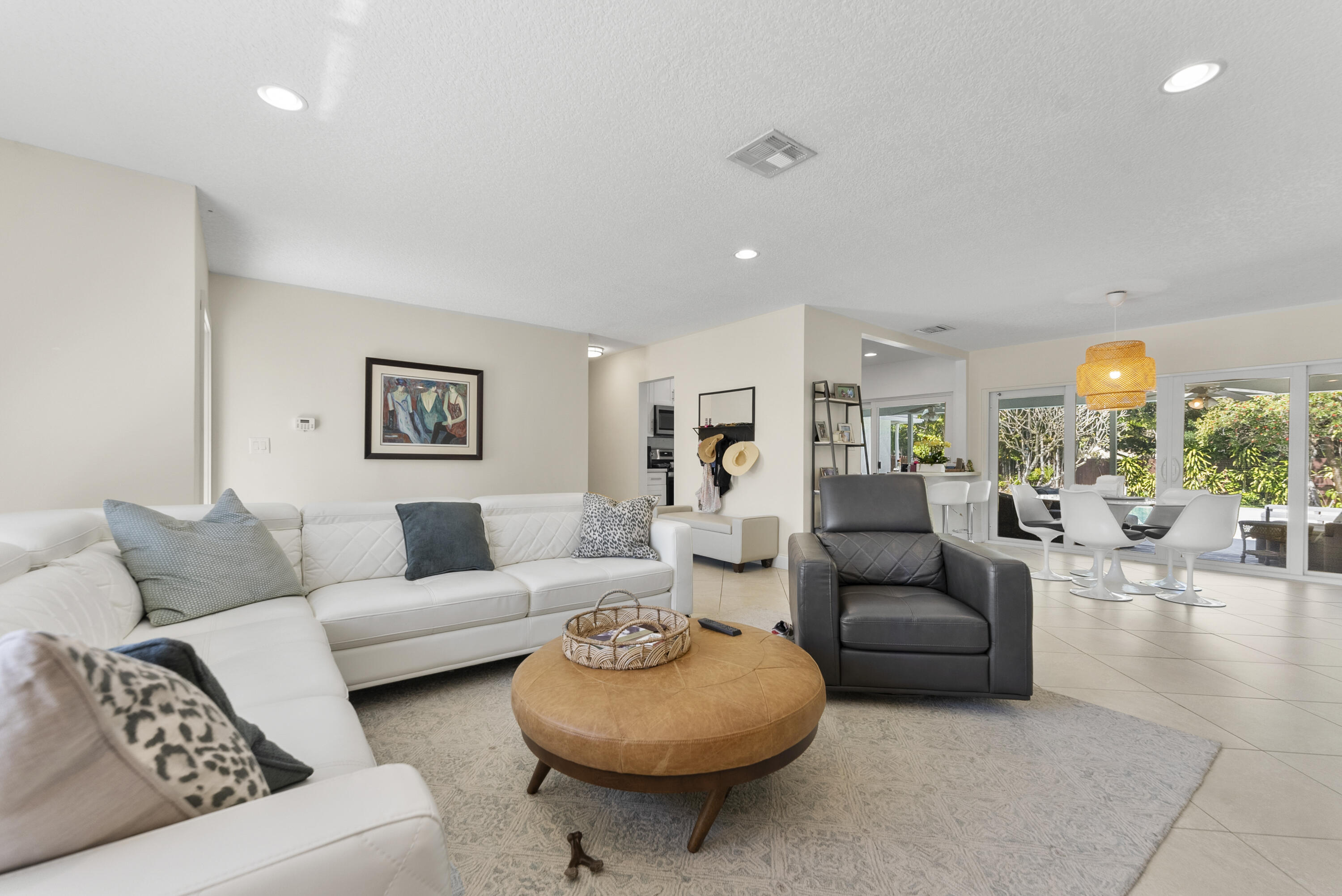 401 NE 10th Ter Boca Raton, FL 33432