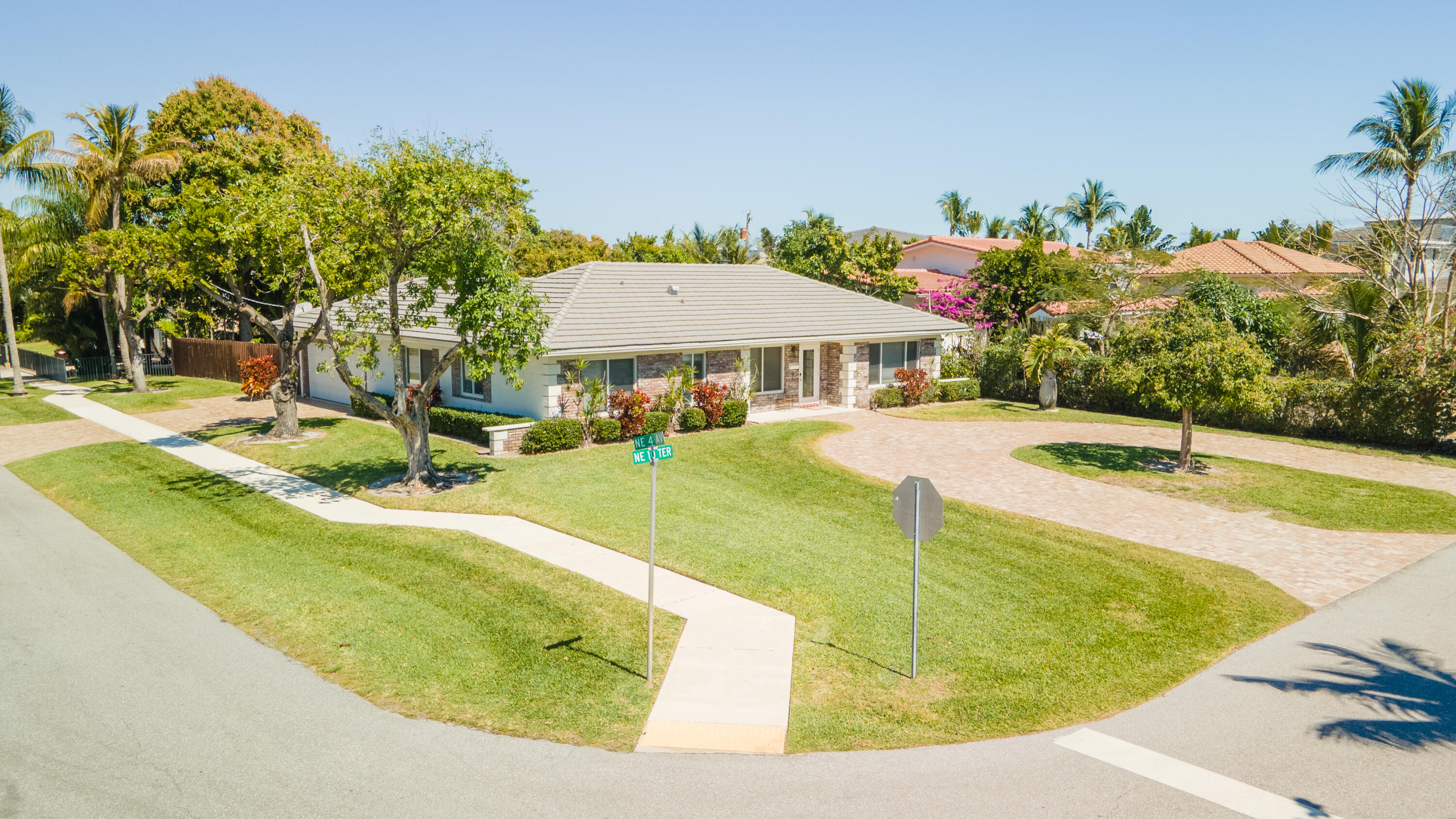 401 NE 10th Ter Boca Raton, FL 33432