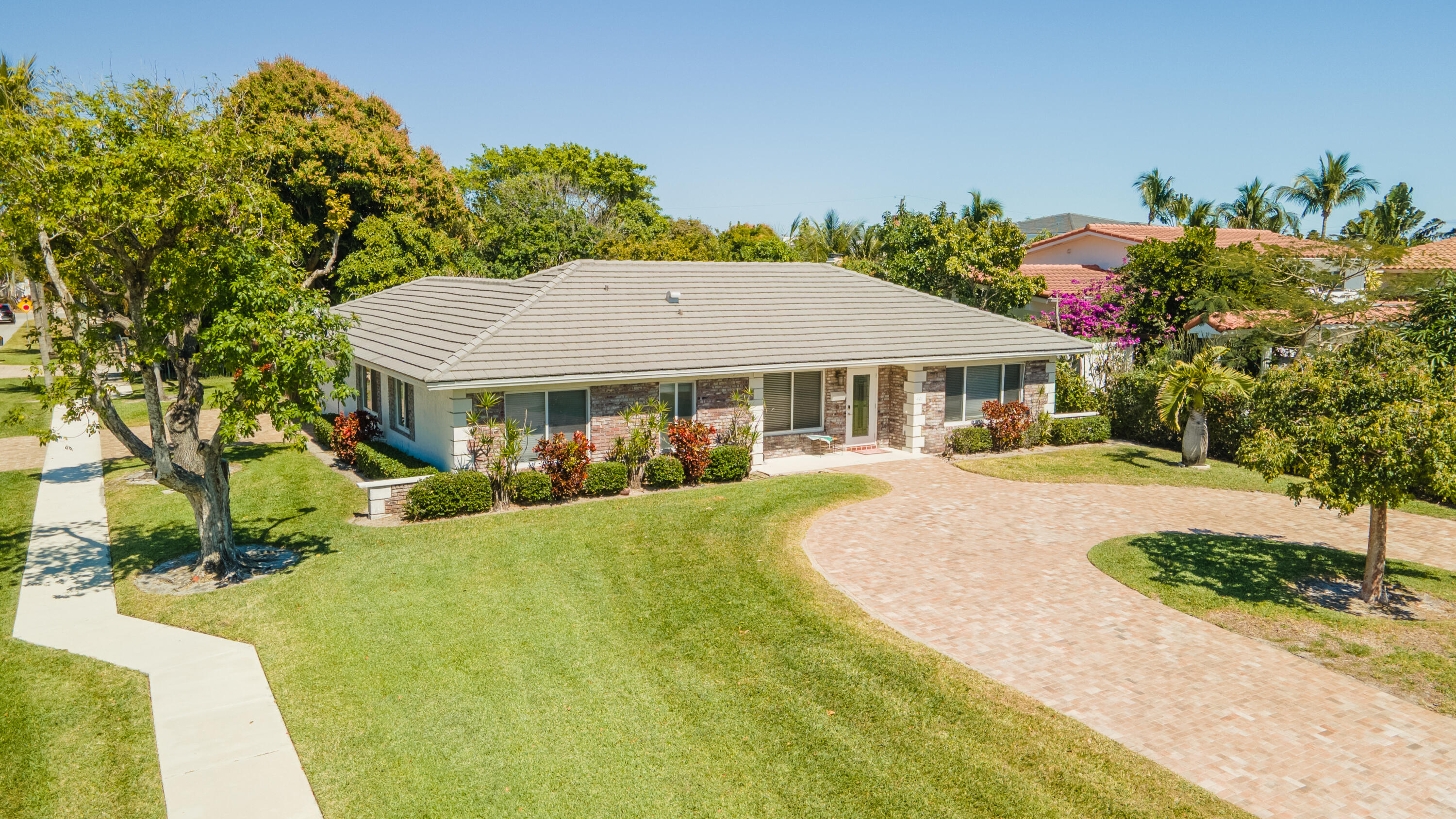 401 NE 10th Ter Boca Raton, FL 33432