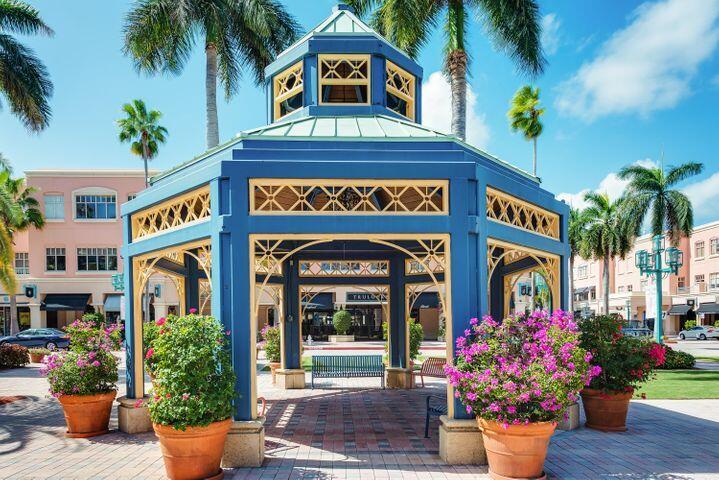 401 NE 10th Ter Boca Raton, FL 33432