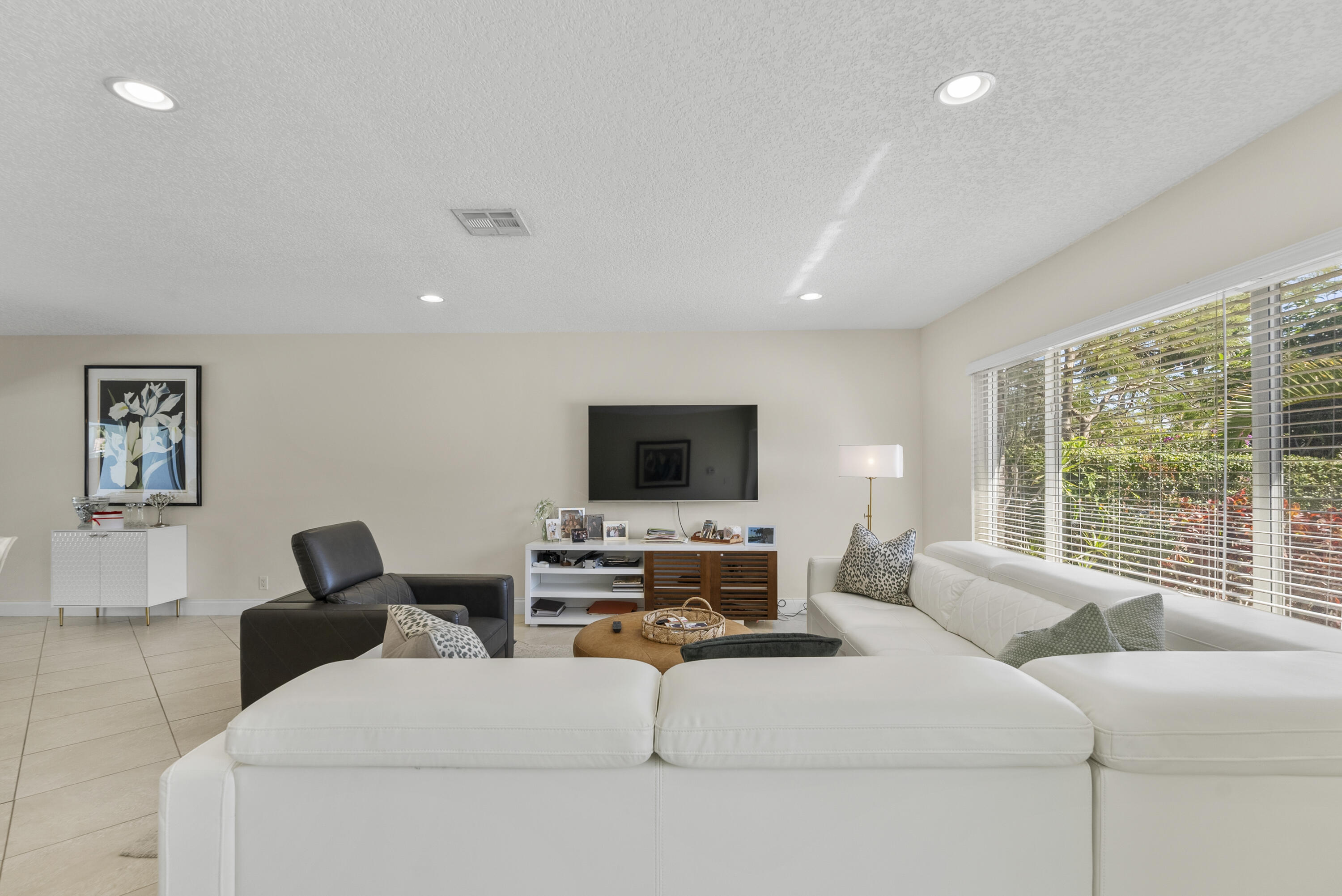 401 NE 10th Ter Boca Raton, FL 33432