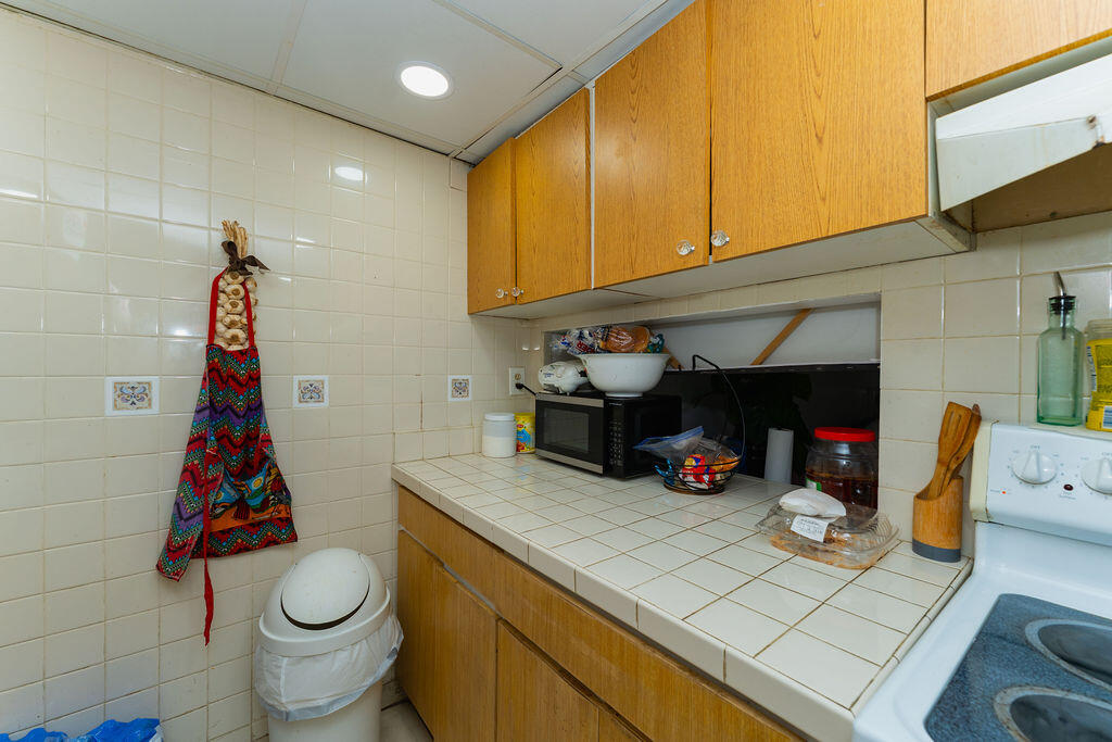 777 SW 9th #409 Miami, FL 33130