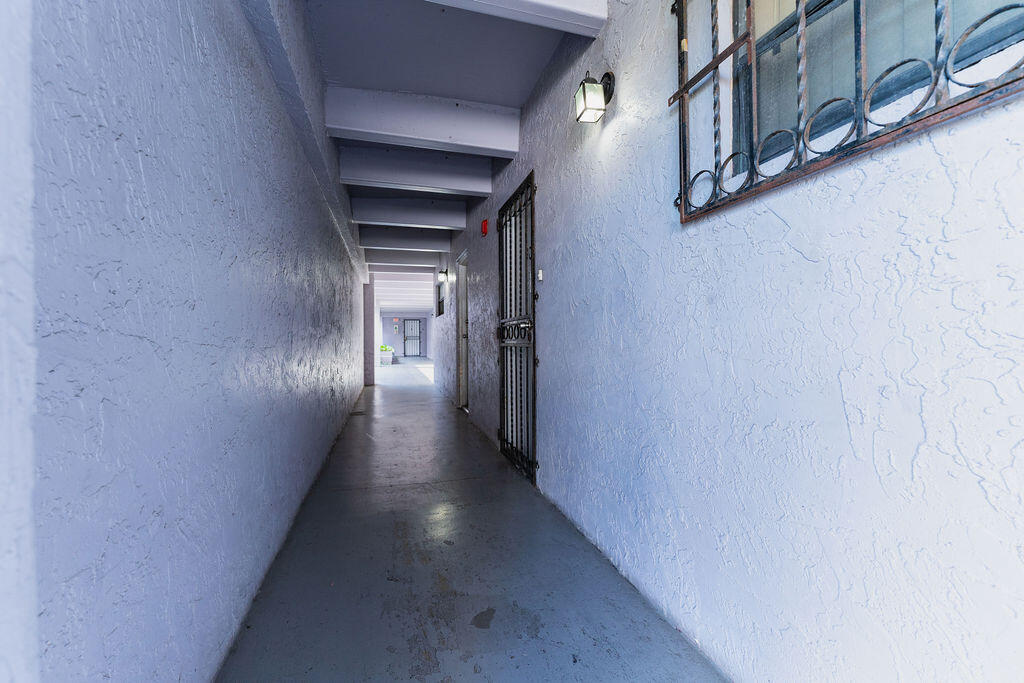 777 SW 9th #409 Miami, FL 33130