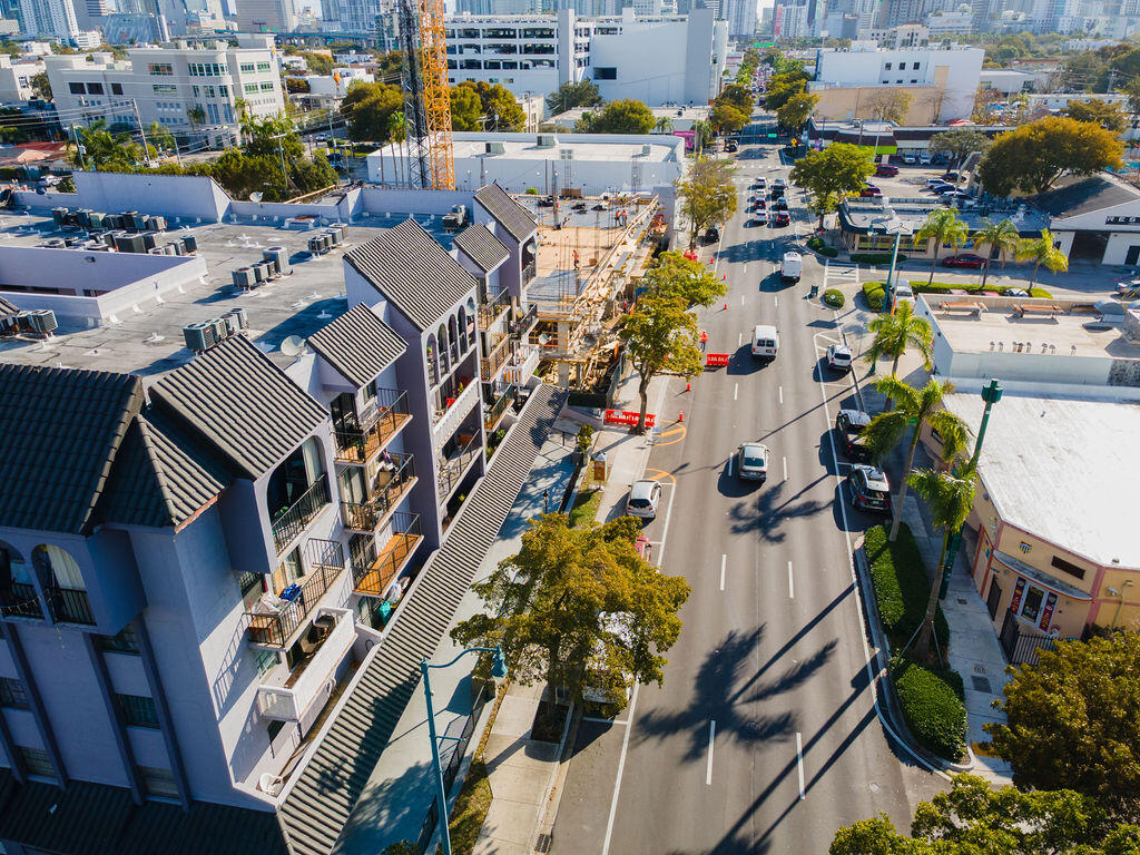 777 SW 9th #409 Miami, FL 33130