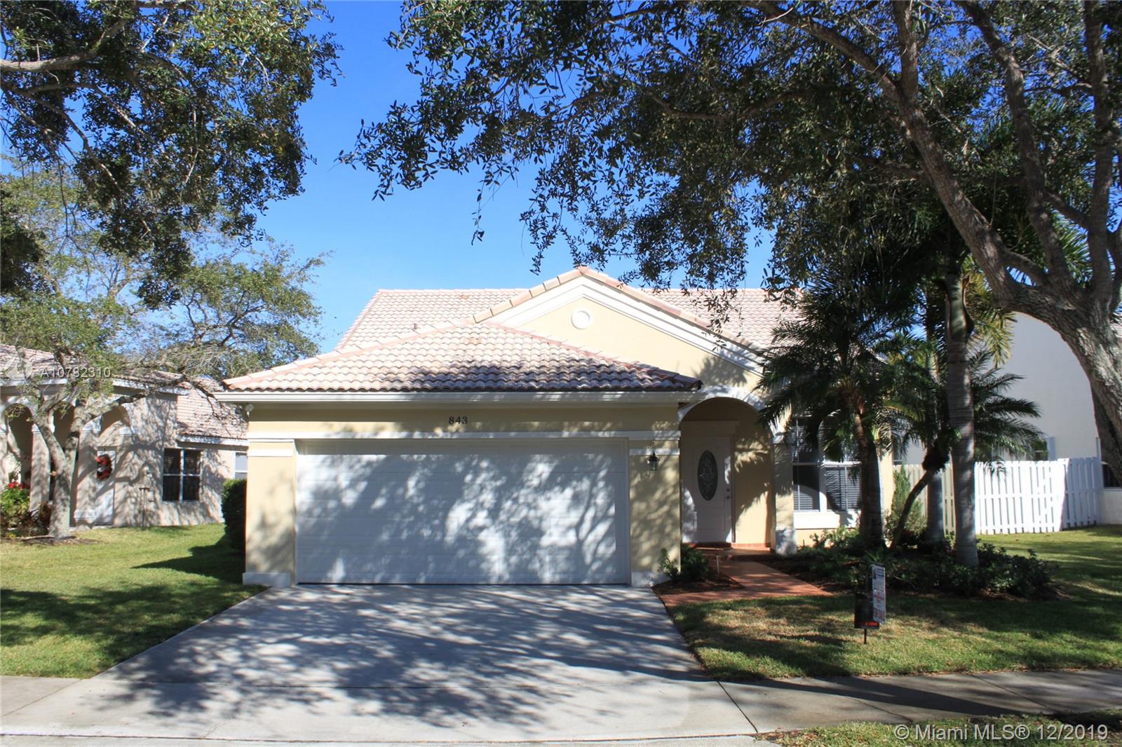 843 Savannah Falls Dr