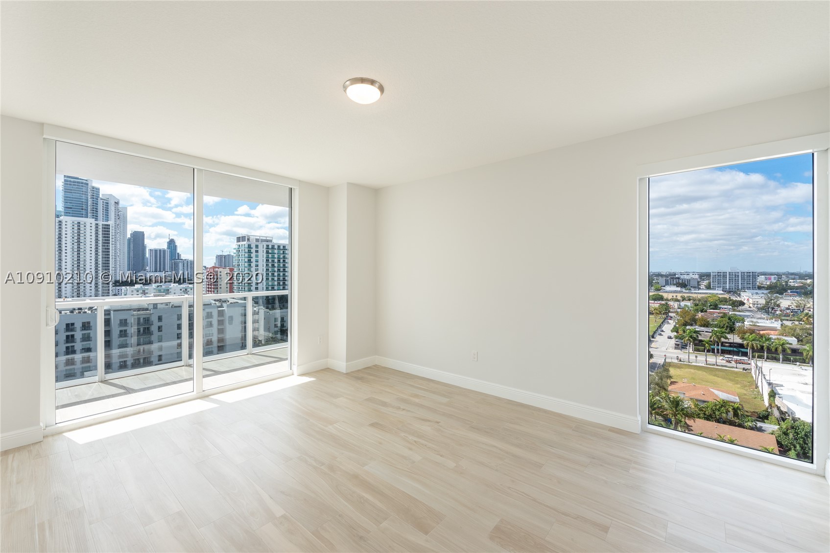 image BAY HOUSE MIAMI CONDO12