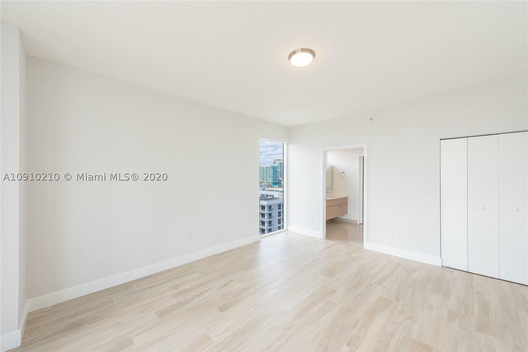 image BAY HOUSE MIAMI CONDO13