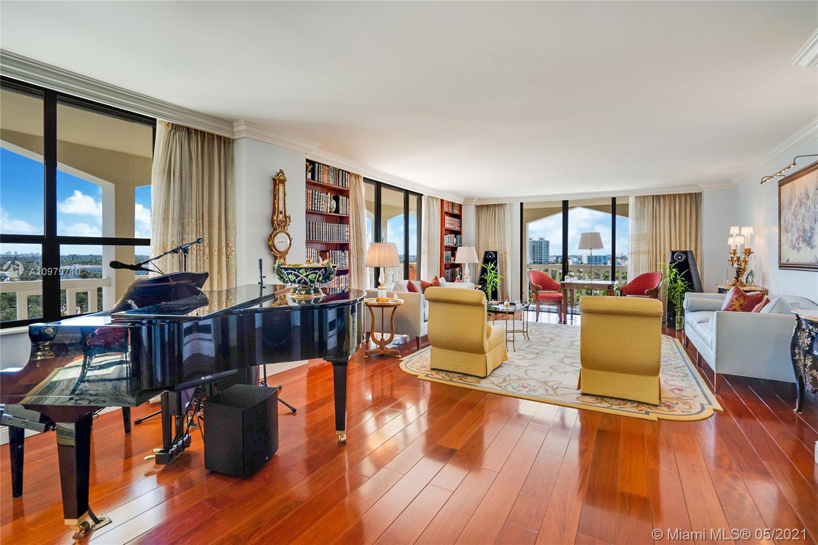 9801 Collins Ave #10R