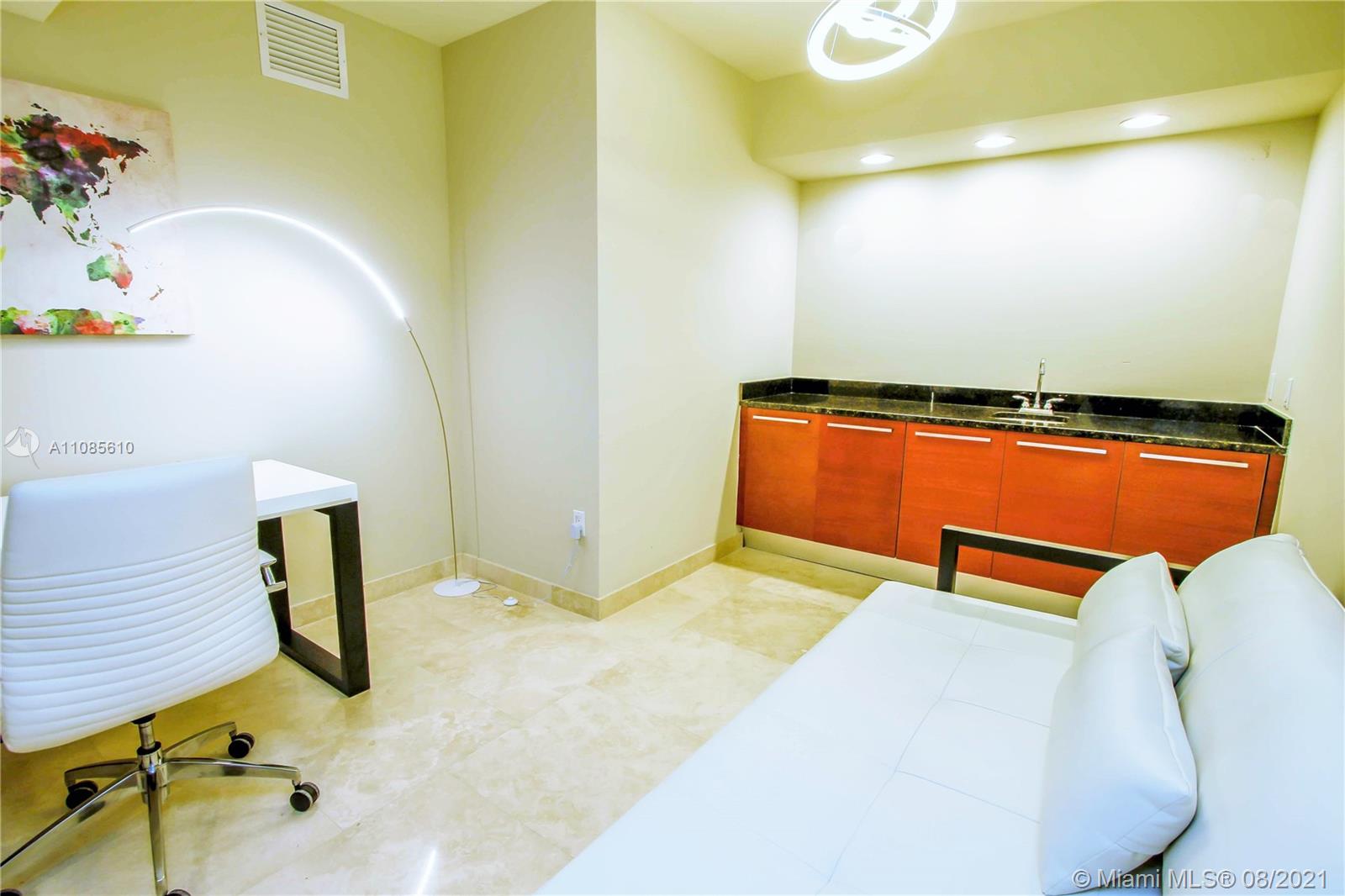 1830 S Ocean Dr #4903 Hallandale Beach, FL 33009