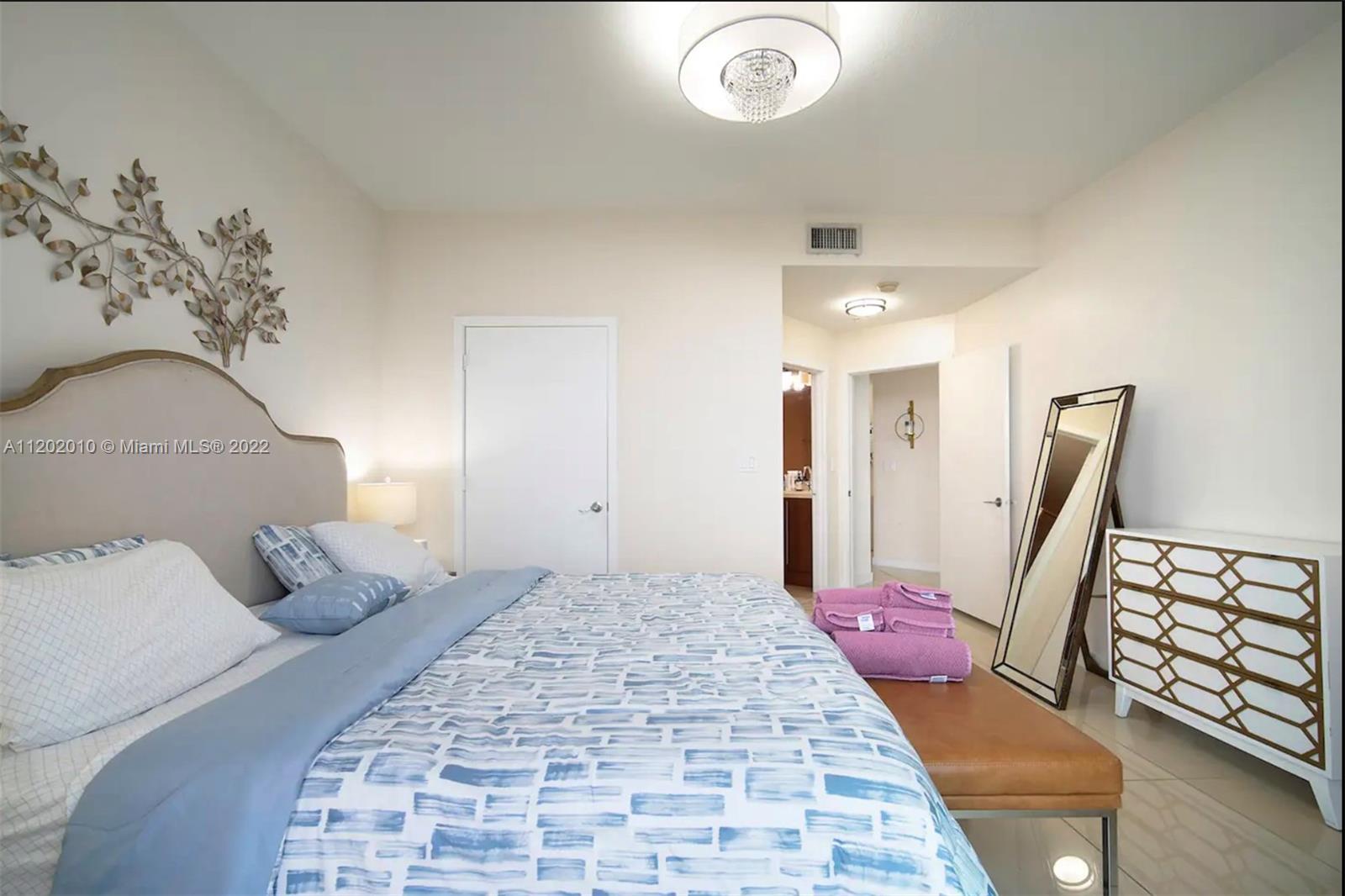 1111 SW 1st Ave #3114-N Miami, FL 33130